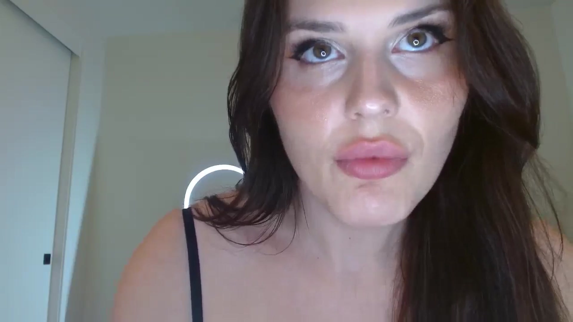 Gallery image thumbnail from Britheawkward's myfreecams stream on, 01/26/2025, 10:06 image 20 of 20