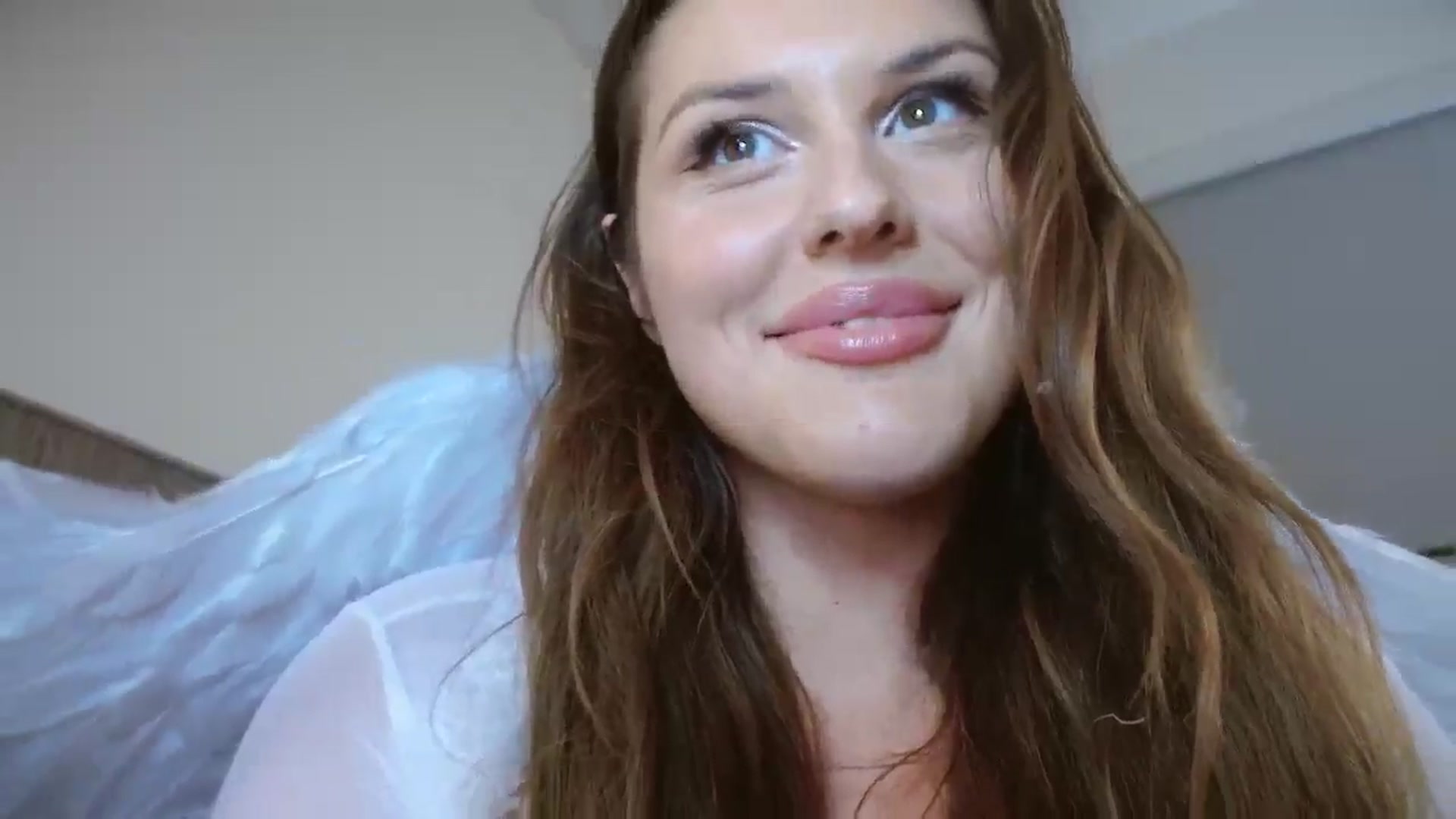 Gallery image thumbnail from Britheawkward's myfreecams stream on, 11/02/2025, 08:29 image 18 of 20