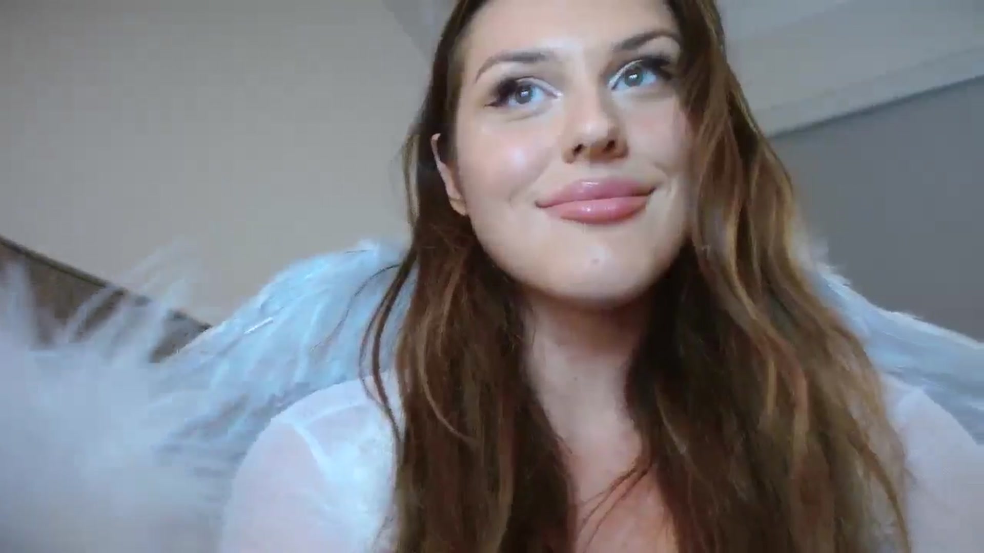 Gallery image thumbnail from Britheawkward's myfreecams stream on, 11/02/2025, 08:29 image 5 of 20