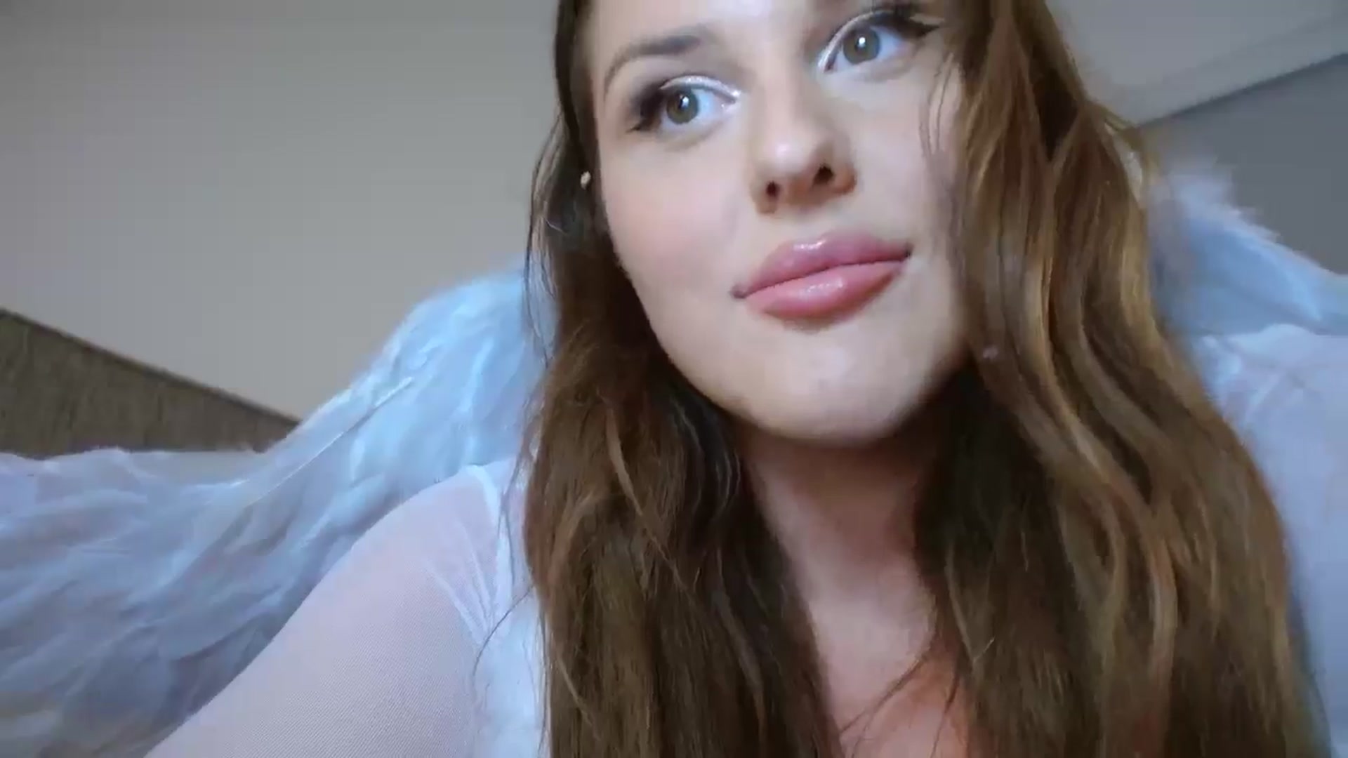 Gallery image thumbnail from Britheawkward's myfreecams stream on, 11/02/2025, 08:29 image 11 of 20