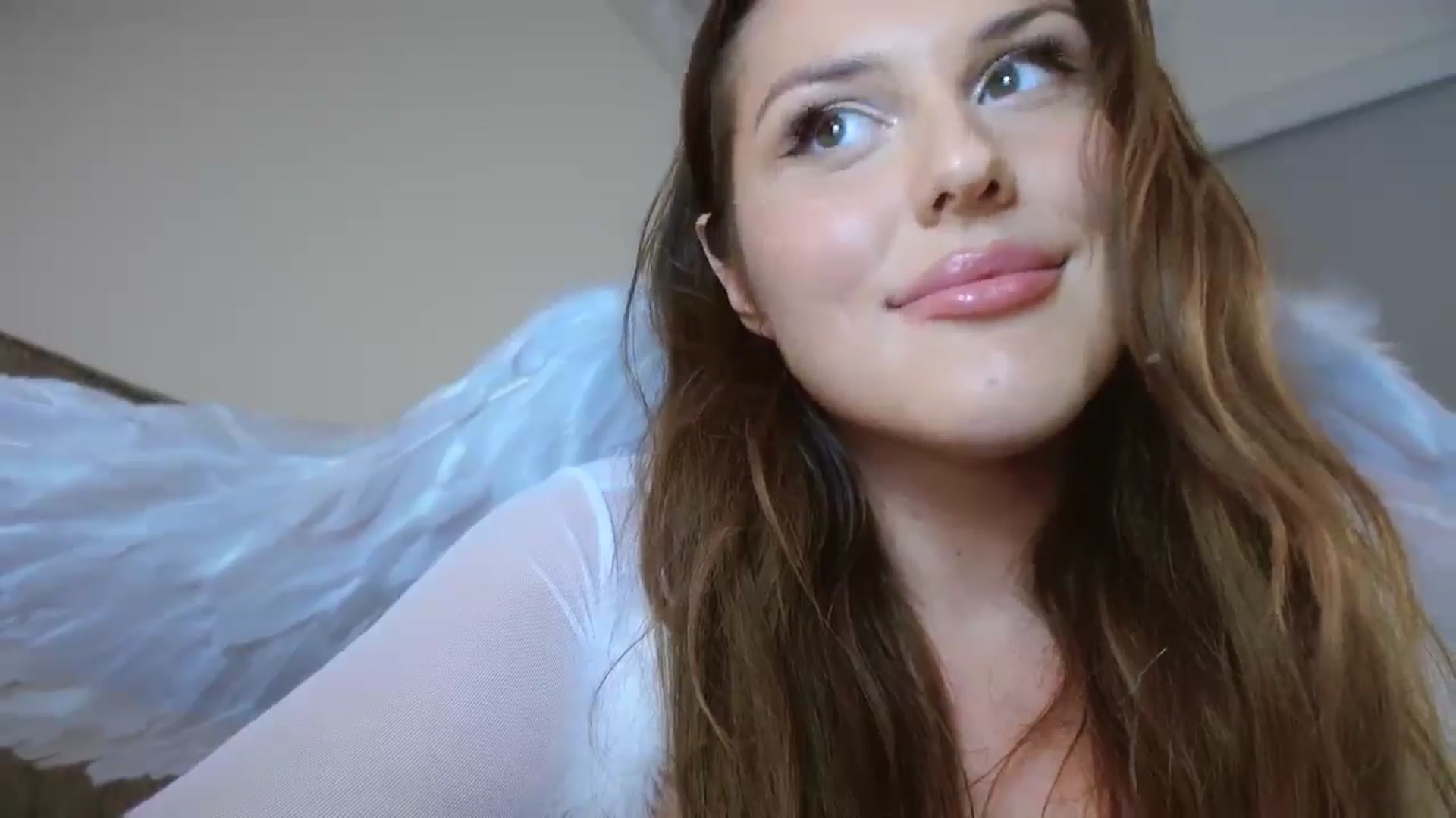 Gallery image thumbnail from Britheawkward's myfreecams stream on, 11/02/2025, 08:29 image 13 of 20