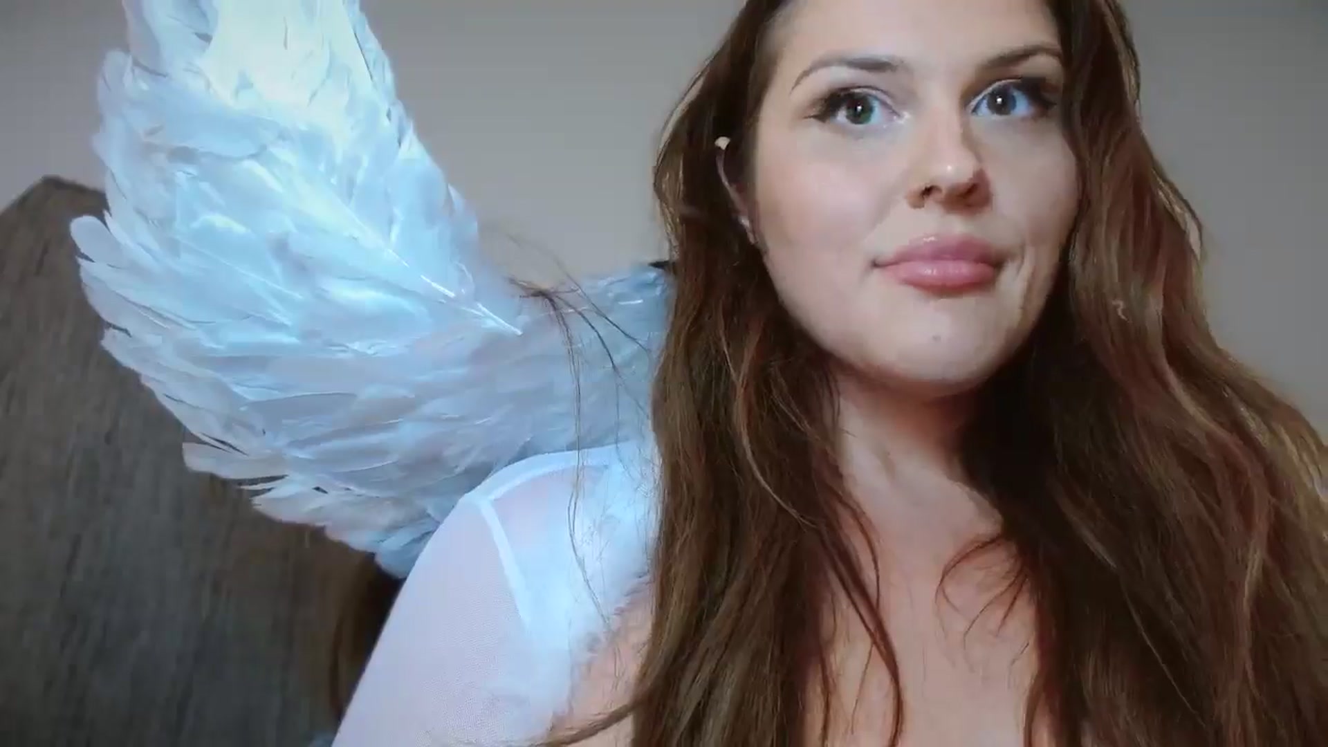 Gallery image thumbnail from Britheawkward's myfreecams stream on, 11/02/2025, 09:28 image 5 of 20