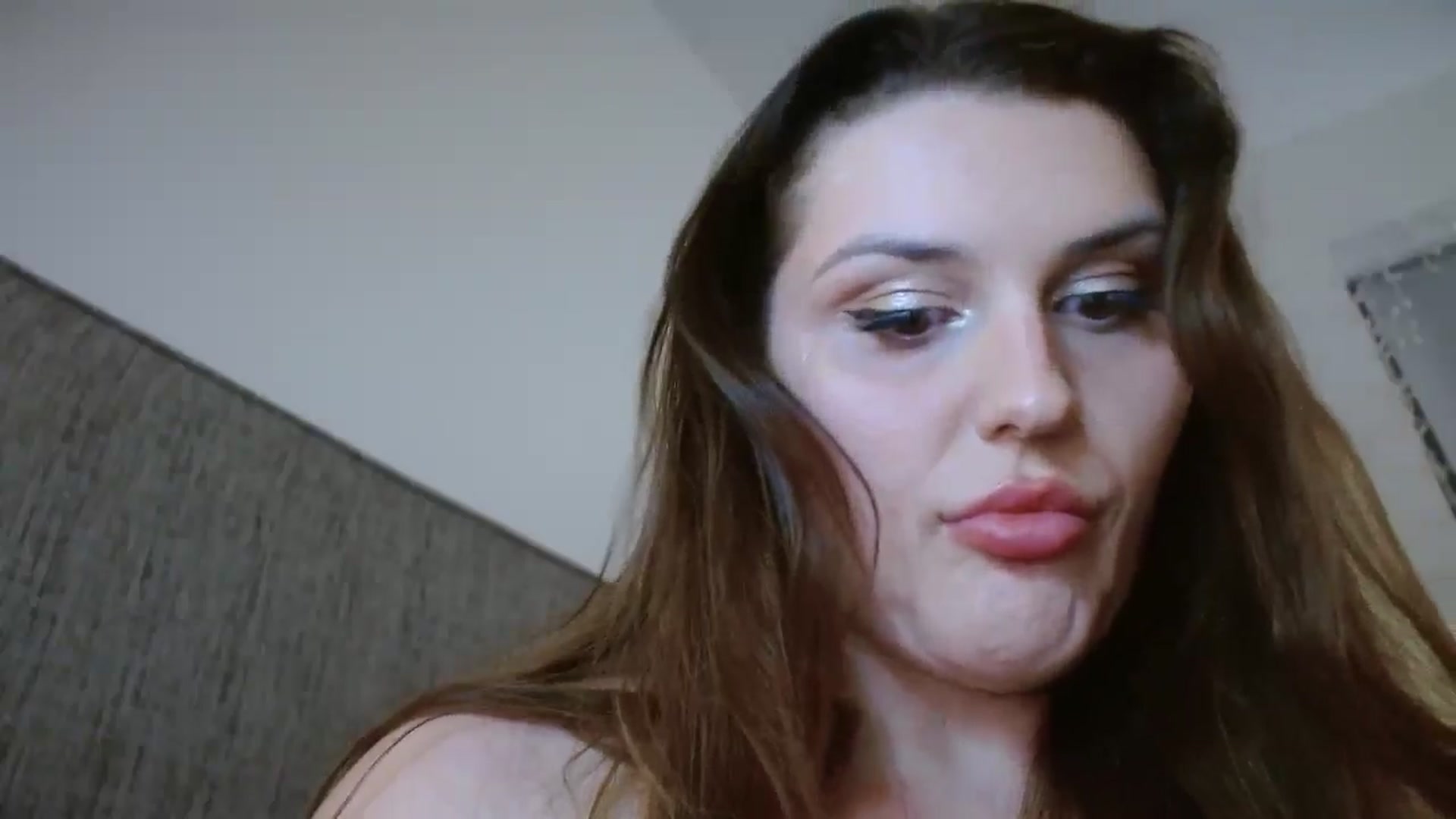 Gallery image thumbnail from Britheawkward's myfreecams stream on, 12/07/2025, 09:21 image 18 of 20