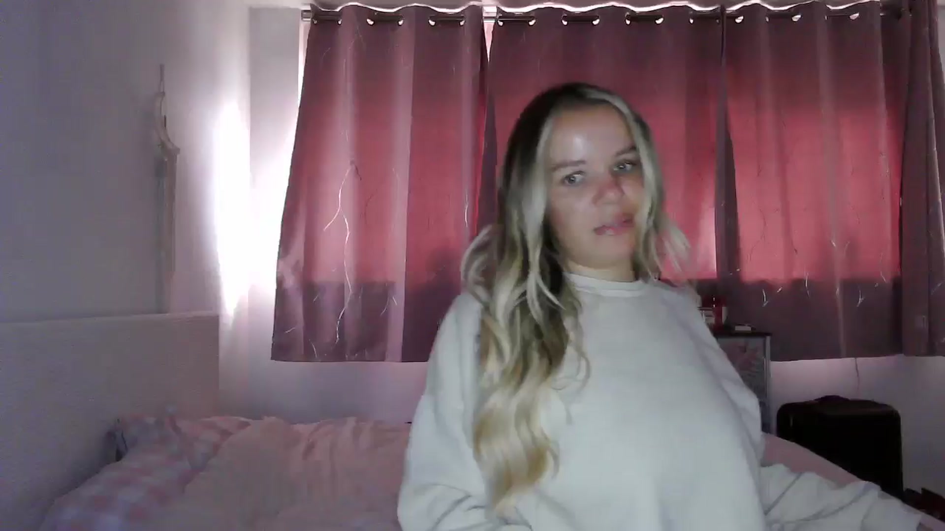 Gallery image thumbnail from BritishGirl's myfreecams stream on, 04/15/2025, 16:34 image 10 of 20