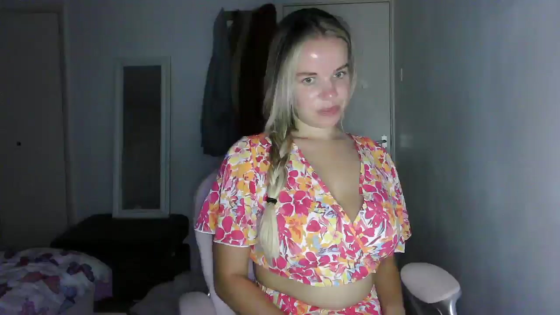 Gallery image thumbnail from BritishGirl's myfreecams stream on, 04/30/2025, 21:22 image 3 of 20