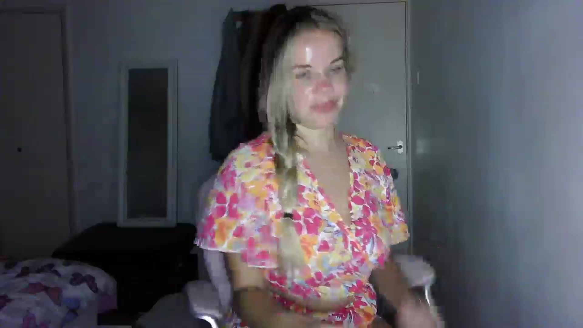 Gallery image thumbnail from BritishGirl's myfreecams stream on, 04/30/2025, 21:22 image 17 of 20