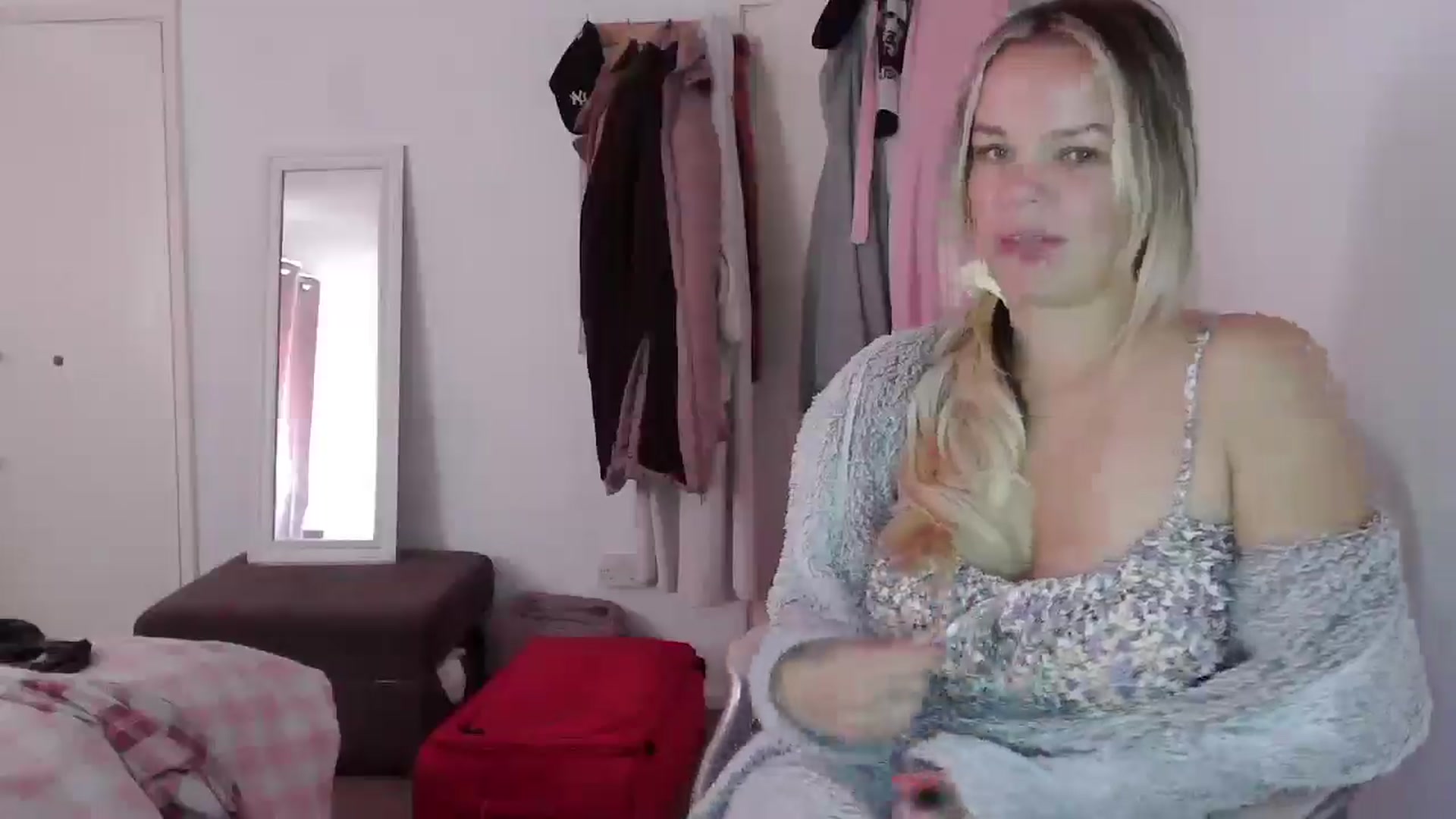 Gallery image thumbnail from BritishGirl's myfreecams stream on, 05/06/2025, 10:10 image 20 of 20