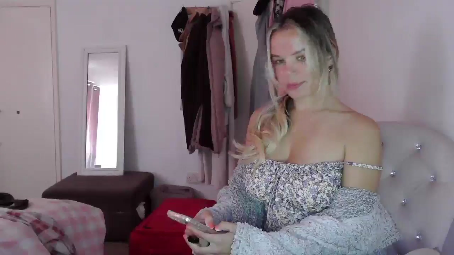 Gallery image thumbnail from BritishGirl's myfreecams stream on, 05/06/2025, 10:10 image 14 of 20