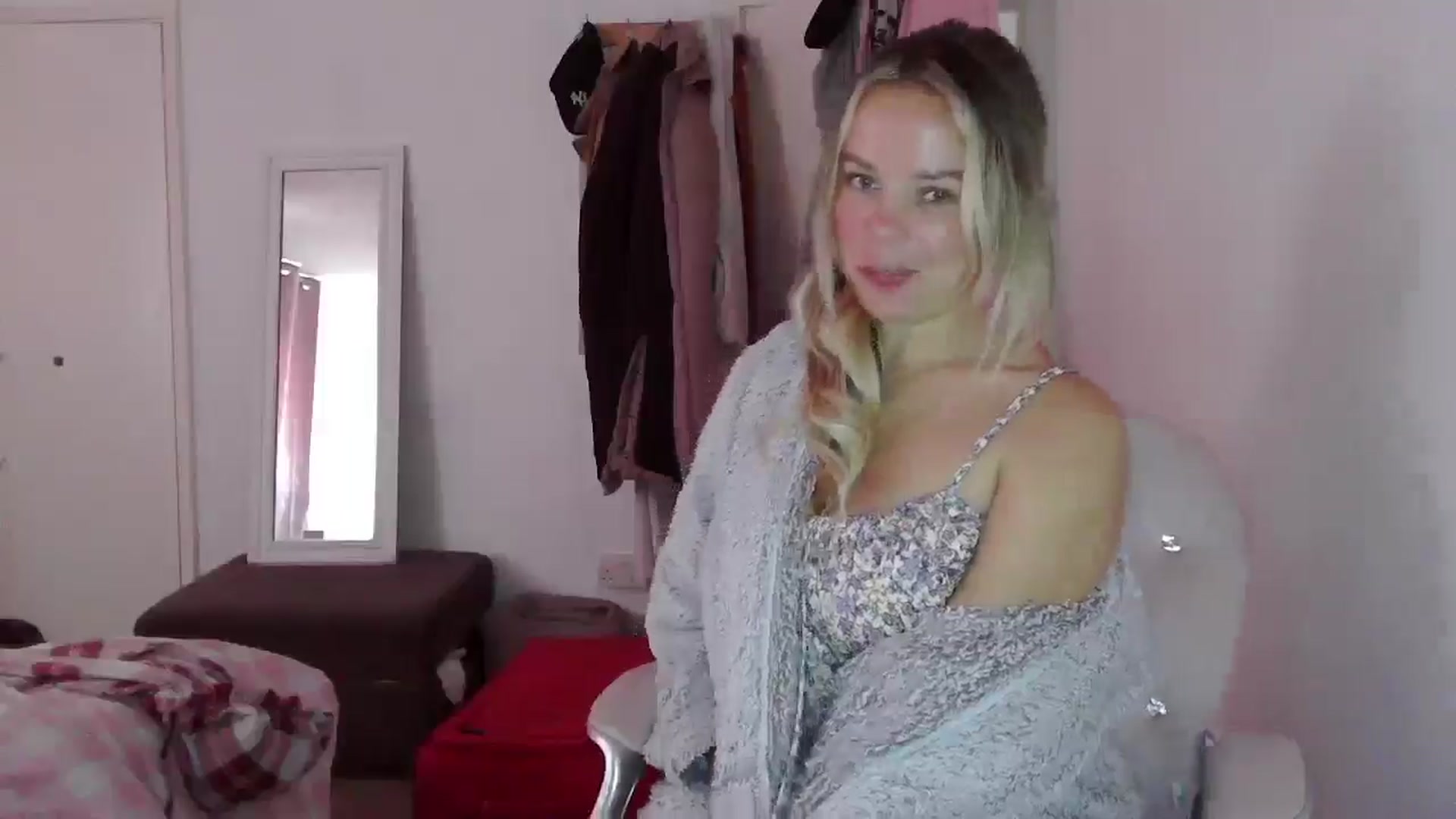 Gallery image thumbnail from BritishGirl's myfreecams stream on, 05/06/2025, 10:10 image 5 of 20