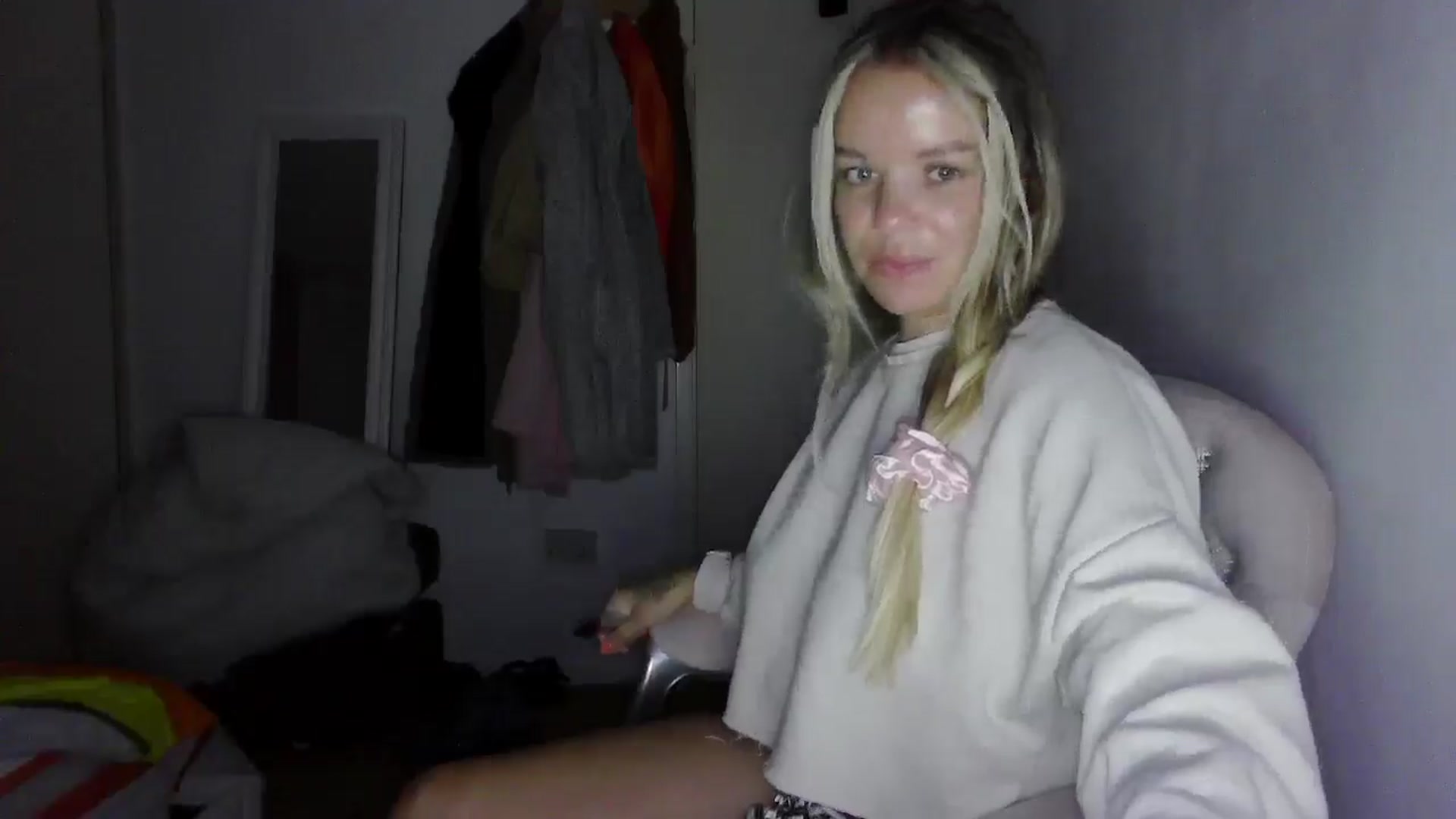 Gallery image thumbnail from BritishGirl's myfreecams stream on, 06/04/2025, 22:13 image 16 of 20