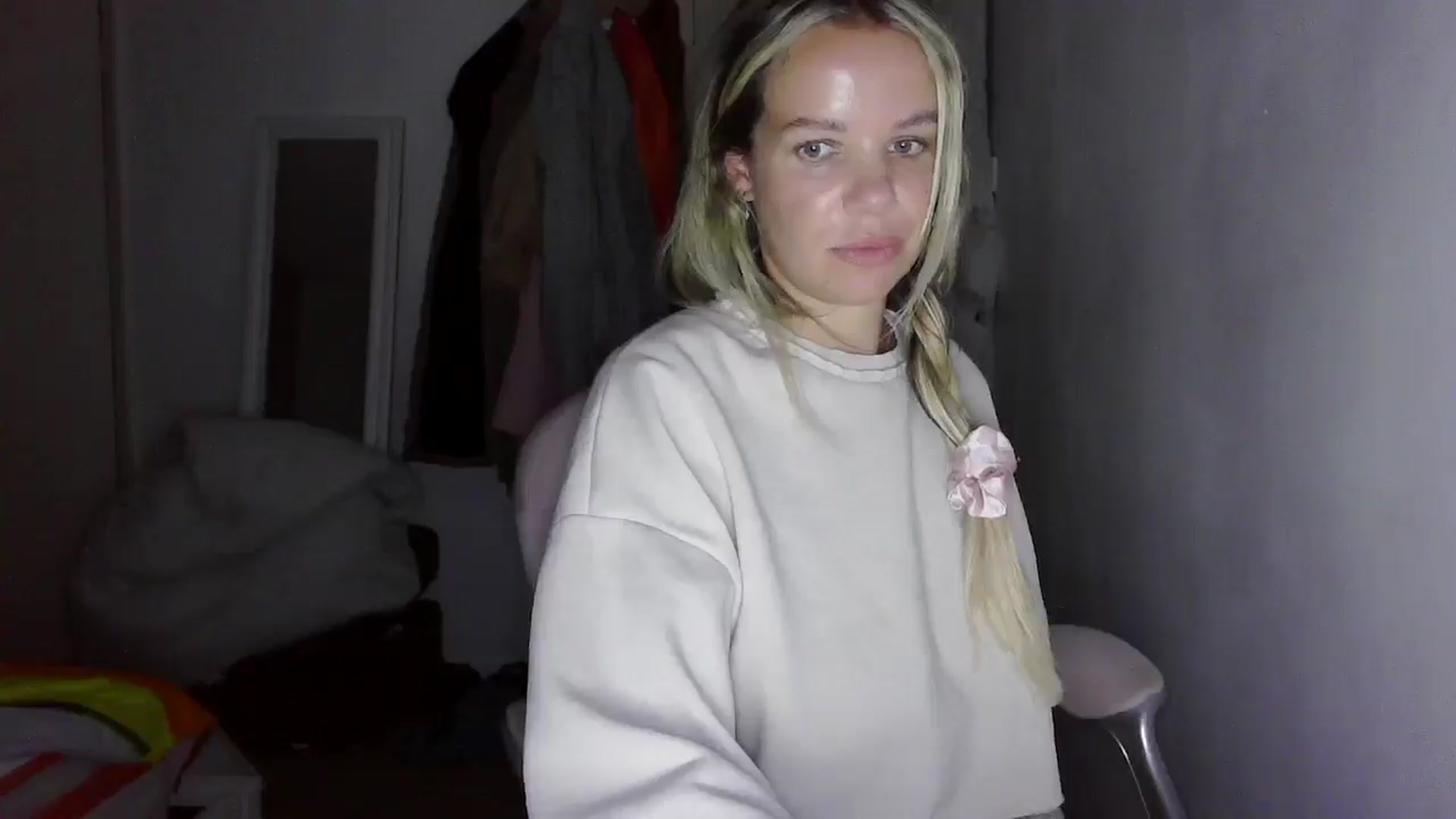 Gallery image thumbnail from BritishGirl's myfreecams stream on, 06/04/2025, 22:13 image 3 of 20