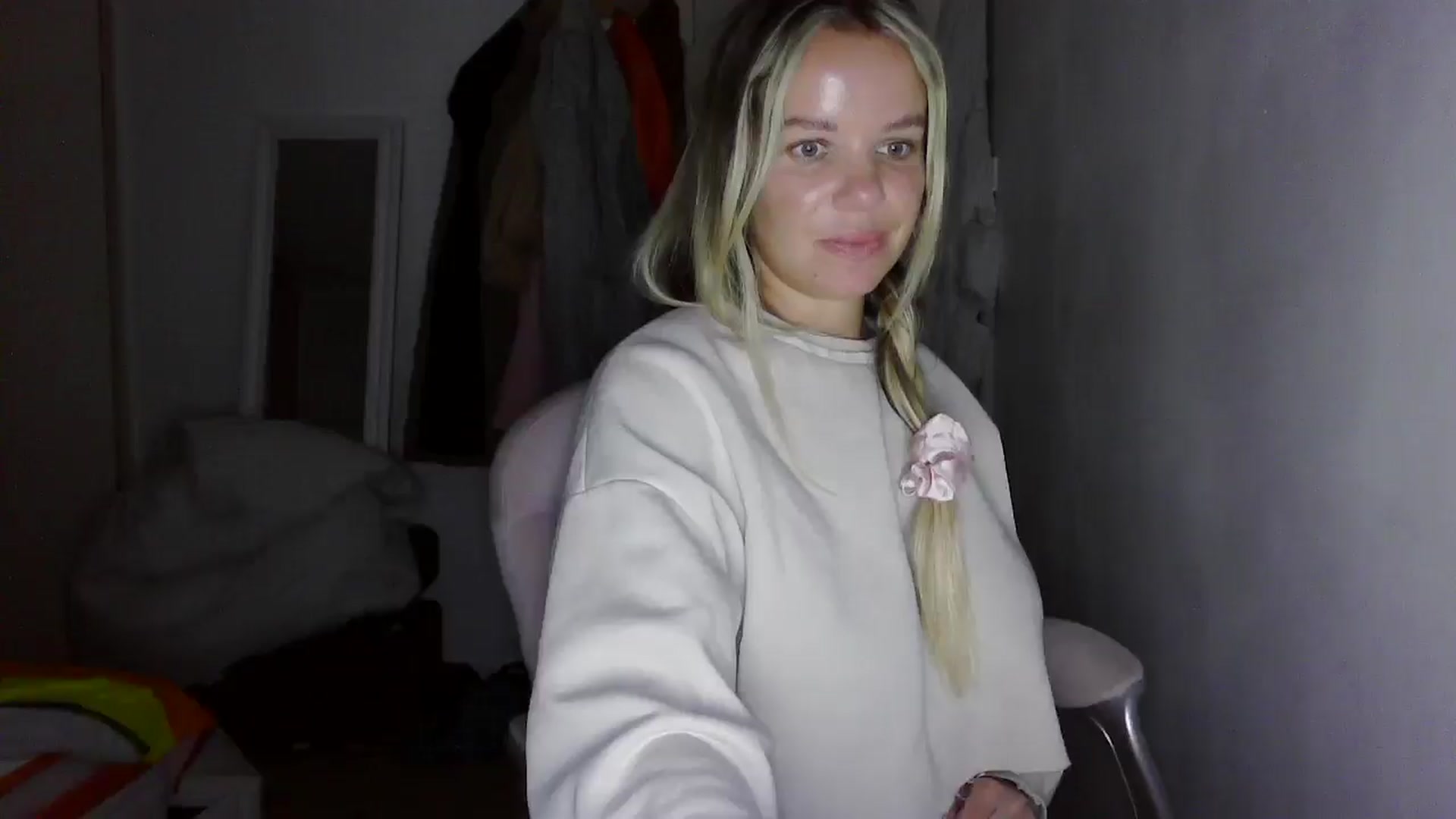 Gallery image thumbnail from BritishGirl's myfreecams stream on, 06/04/2025, 22:13 image 5 of 20