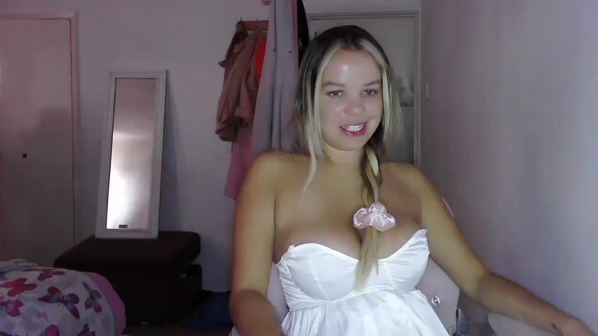 Gallery image thumbnail from BritishGirl's myfreecams stream on, 06/05/2025, 11:12 image 8 of 20