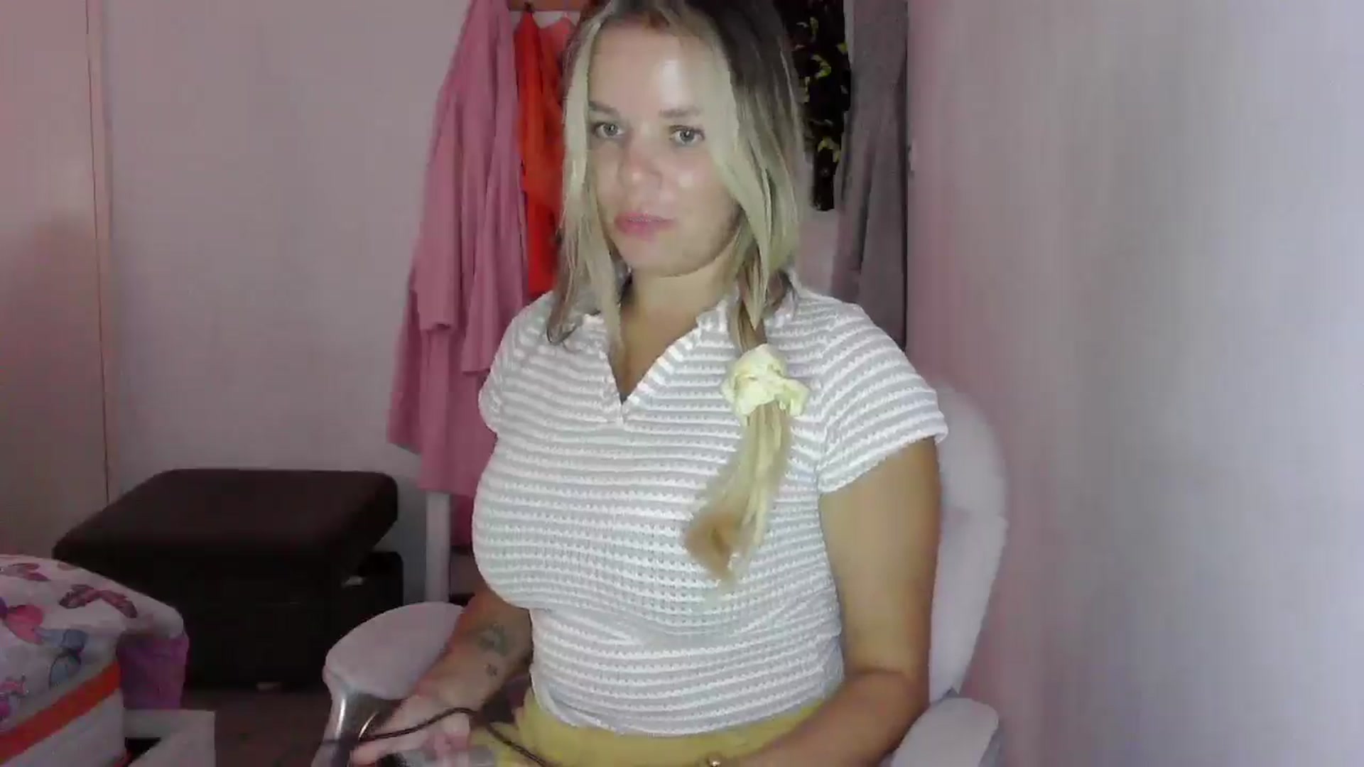 Gallery image thumbnail from BritishGirl's myfreecams stream on, 06/09/2025, 17:18 image 9 of 20