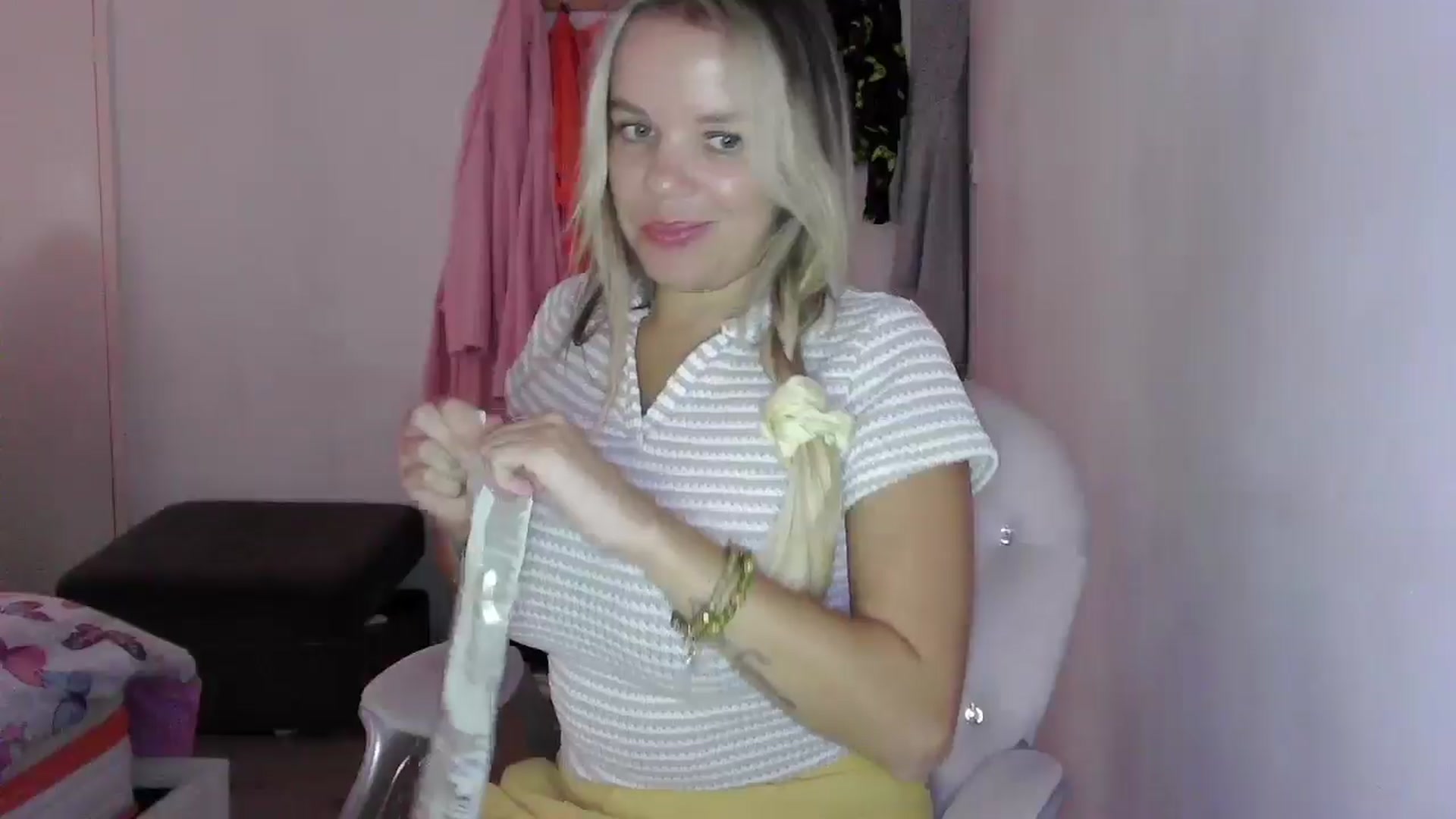 Gallery image thumbnail from BritishGirl's myfreecams stream on, 06/09/2025, 17:18 image 8 of 20
