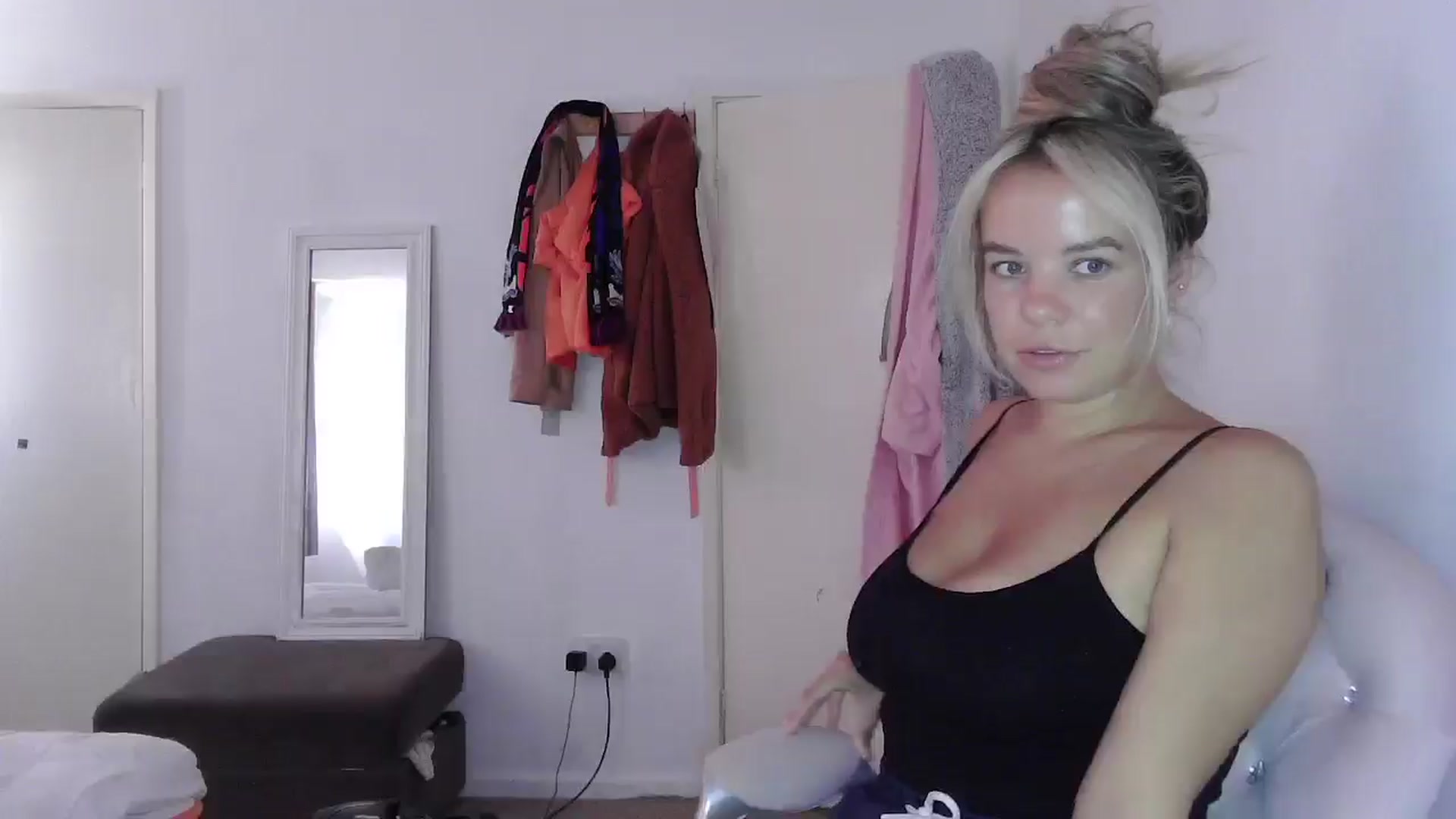 Gallery image thumbnail from BritishGirl's myfreecams stream on, 07/03/2025, 12:59 image 2 of 20