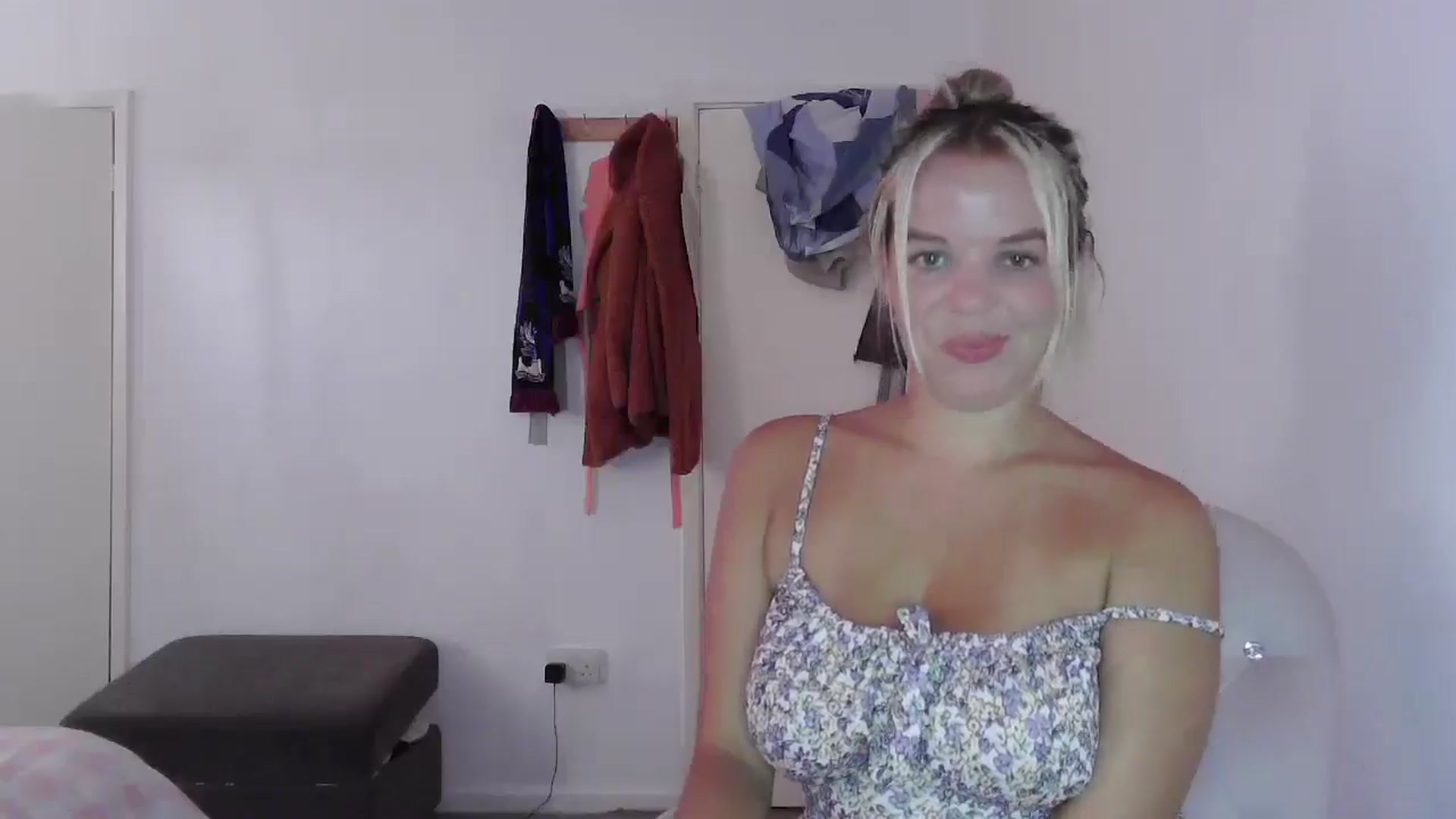 Gallery image thumbnail from BritishGirl's myfreecams stream on, 07/16/2025, 15:21 image 15 of 20