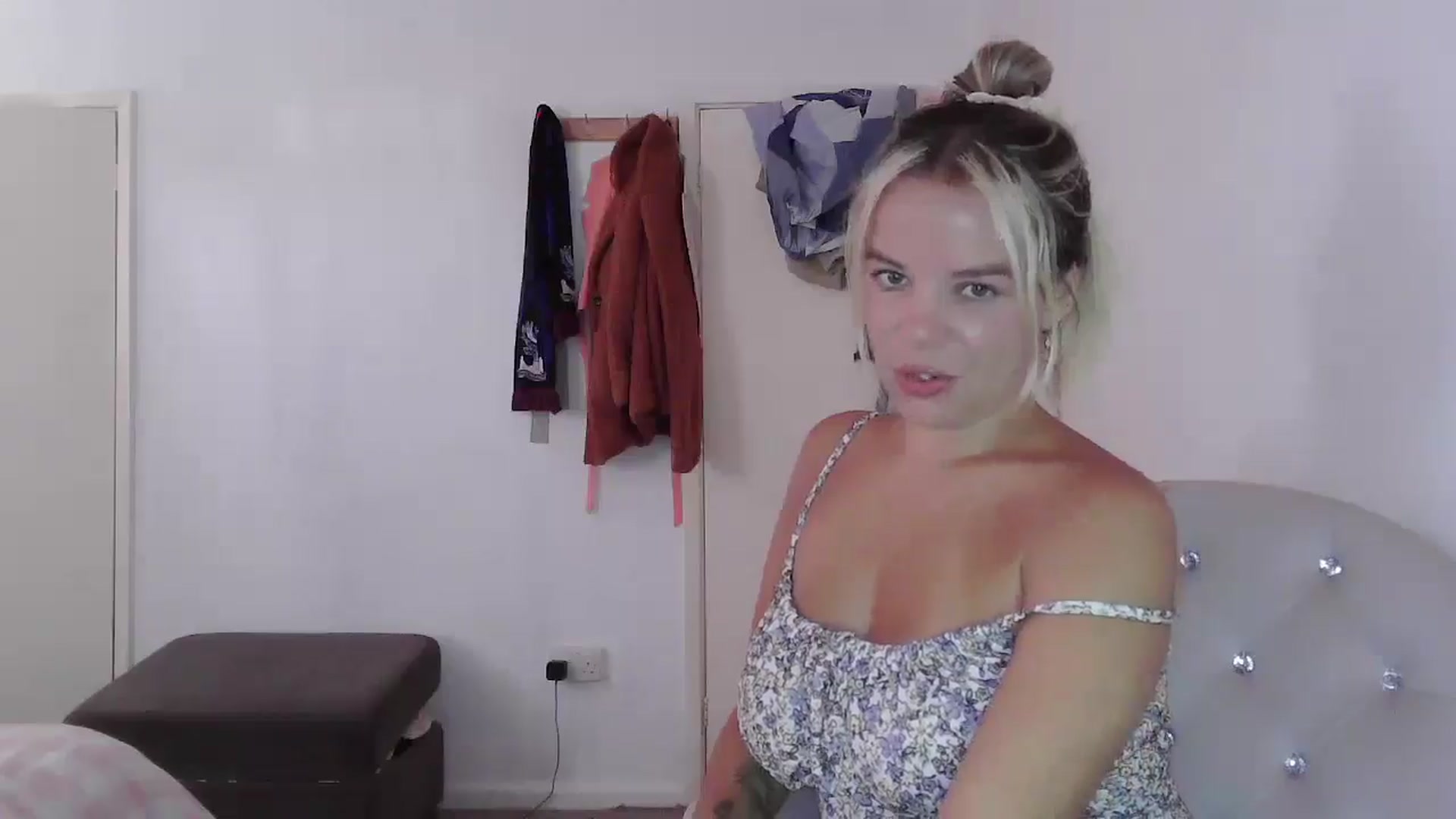 Gallery image thumbnail from BritishGirl's myfreecams stream on, 07/16/2025, 15:21 image 2 of 20