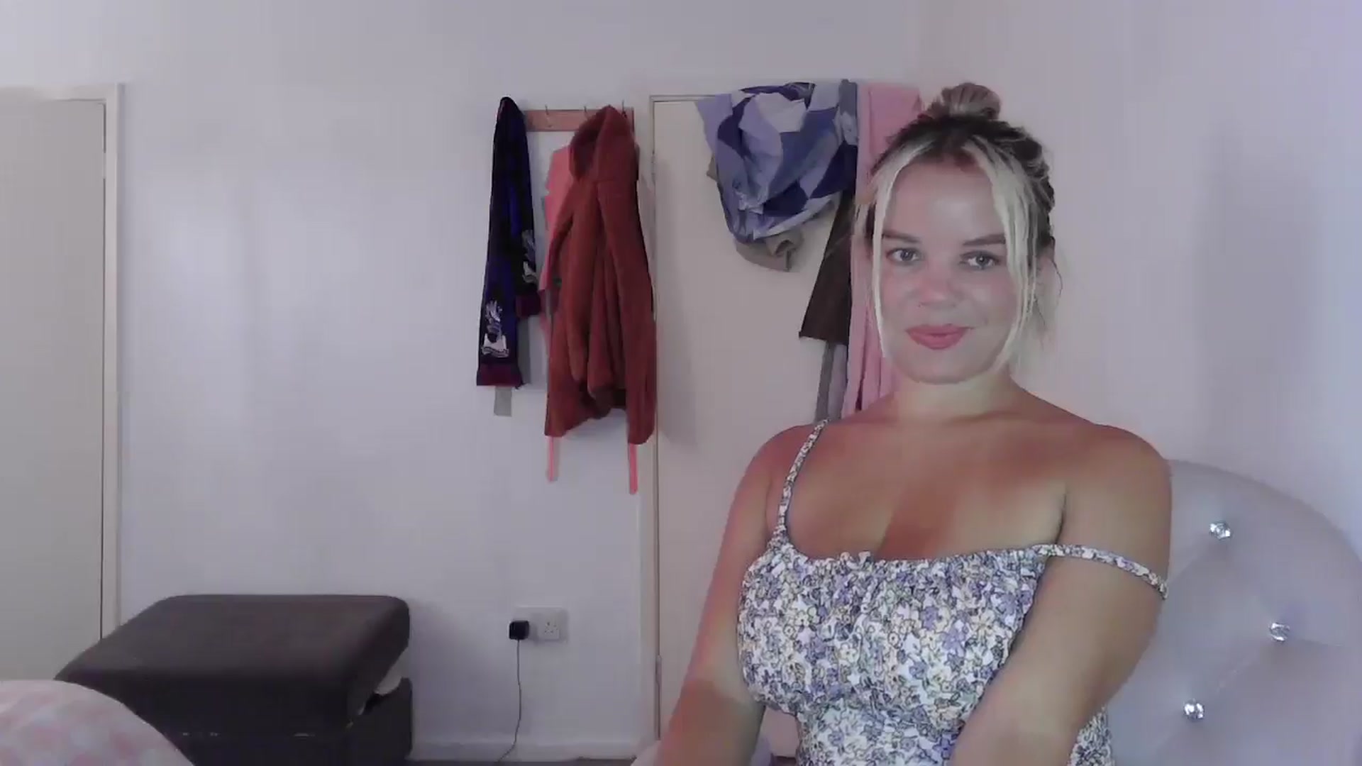 Gallery image thumbnail from BritishGirl's myfreecams stream on, 07/16/2025, 15:21 image 13 of 20
