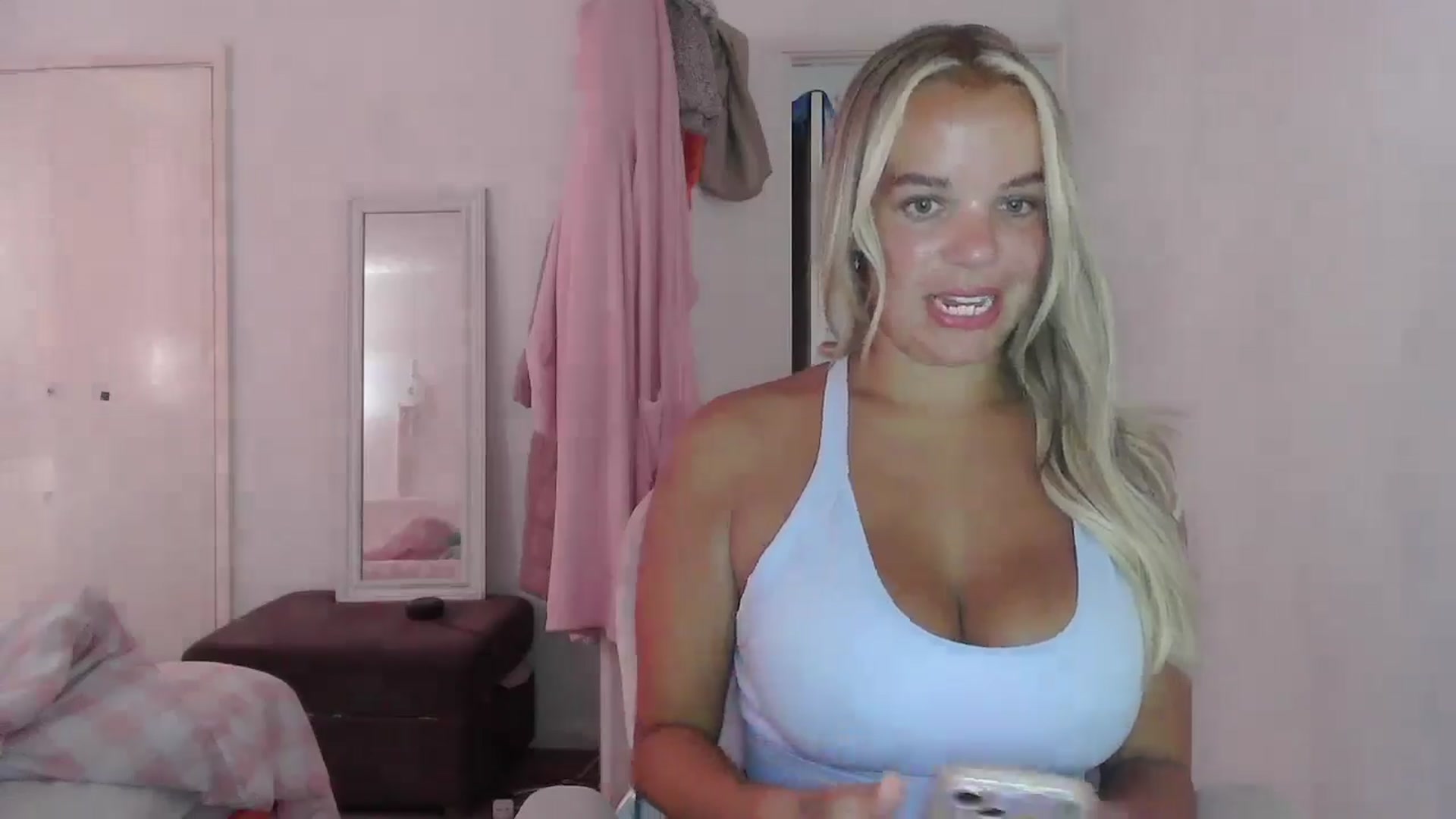 Gallery image thumbnail from BritishGirl's myfreecams stream on, 08/09/2025, 13:07 image 12 of 20