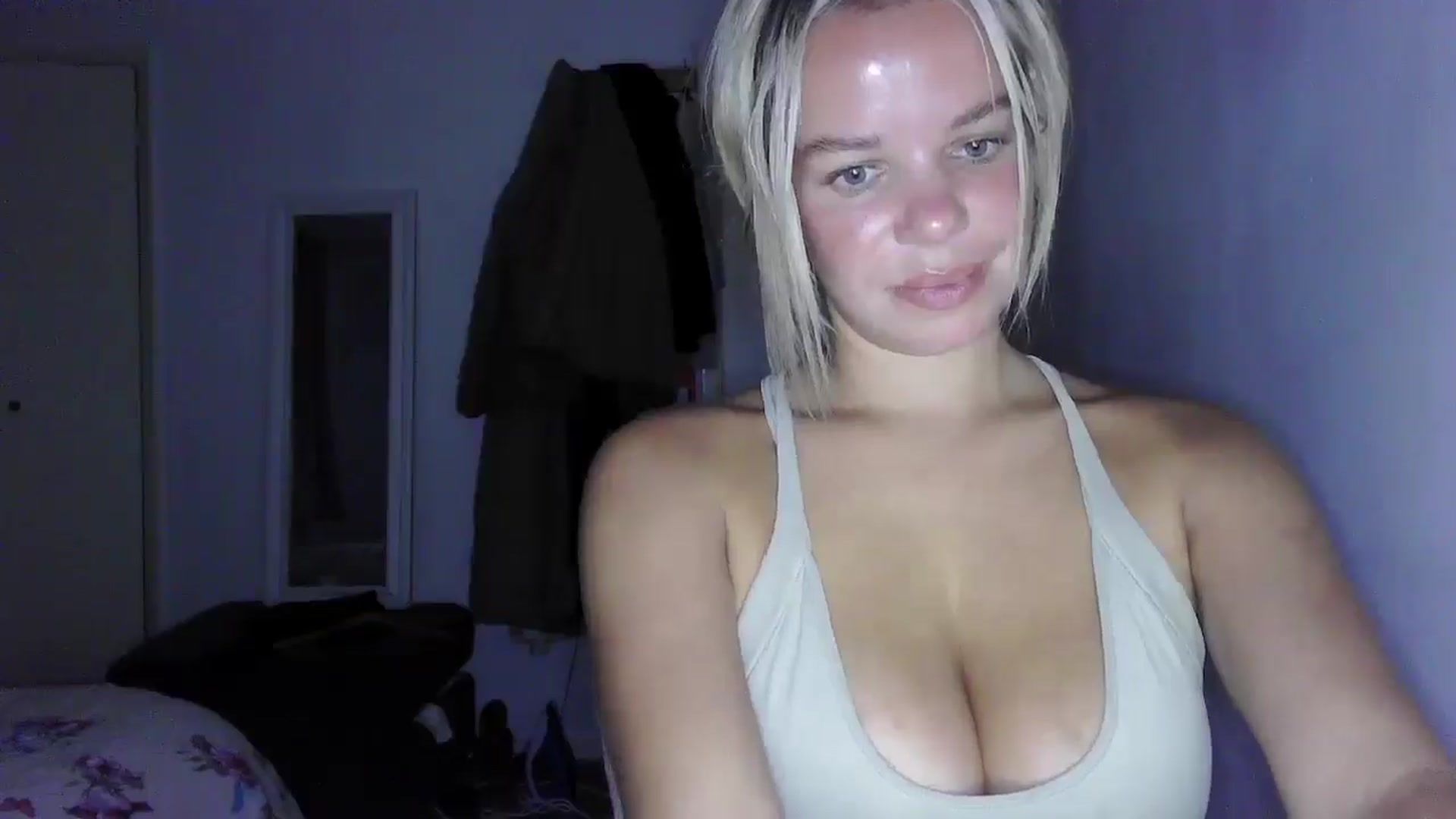 Gallery image thumbnail from BritishGirl's myfreecams stream on, 09/09/2025, 22:04 image 16 of 20