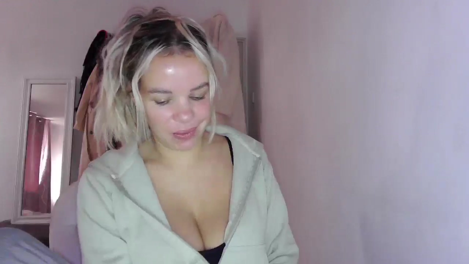 Gallery image thumbnail from BritishGirl's myfreecams stream on, 10/14/2025, 12:34 image 9 of 20