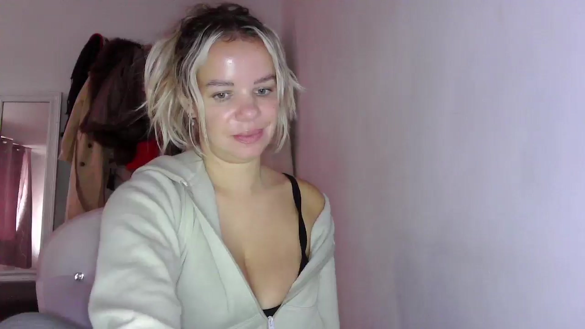 Gallery image thumbnail from BritishGirl's myfreecams stream on, 10/14/2025, 14:19 image 7 of 20