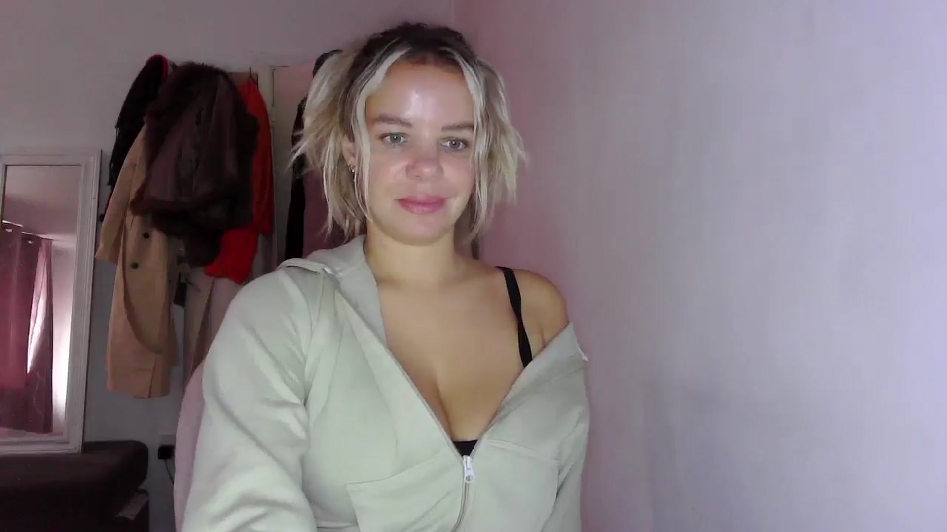 Gallery image thumbnail from BritishGirl's myfreecams stream on, 10/14/2025, 14:19 image 2 of 20