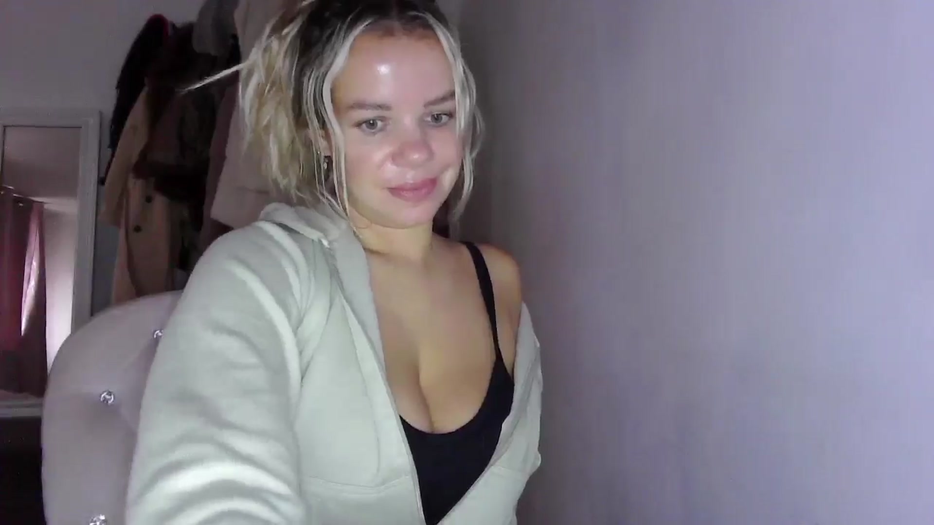 Gallery image thumbnail from BritishGirl's myfreecams stream on, 10/14/2025, 16:04 image 2 of 20