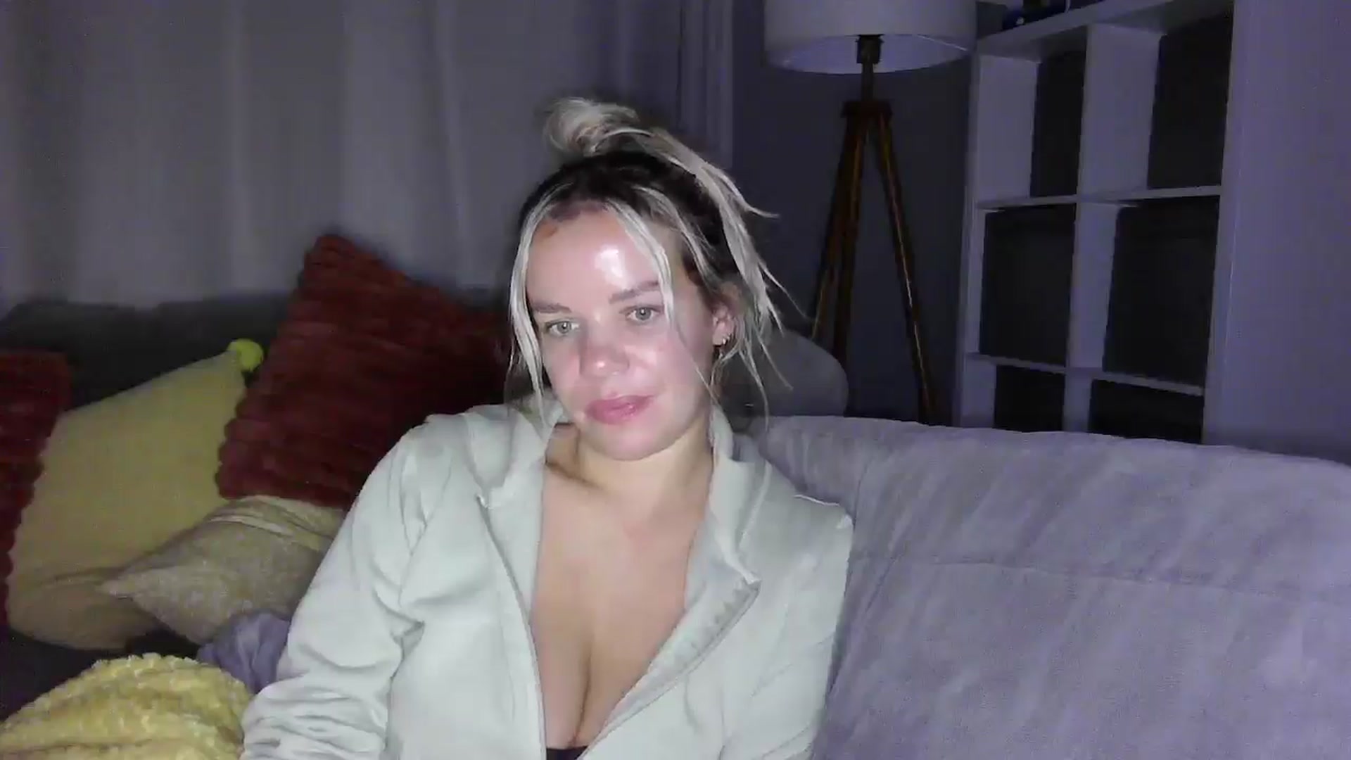 Gallery image thumbnail from BritishGirl's myfreecams stream on, 10/14/2025, 21:54 image 11 of 20