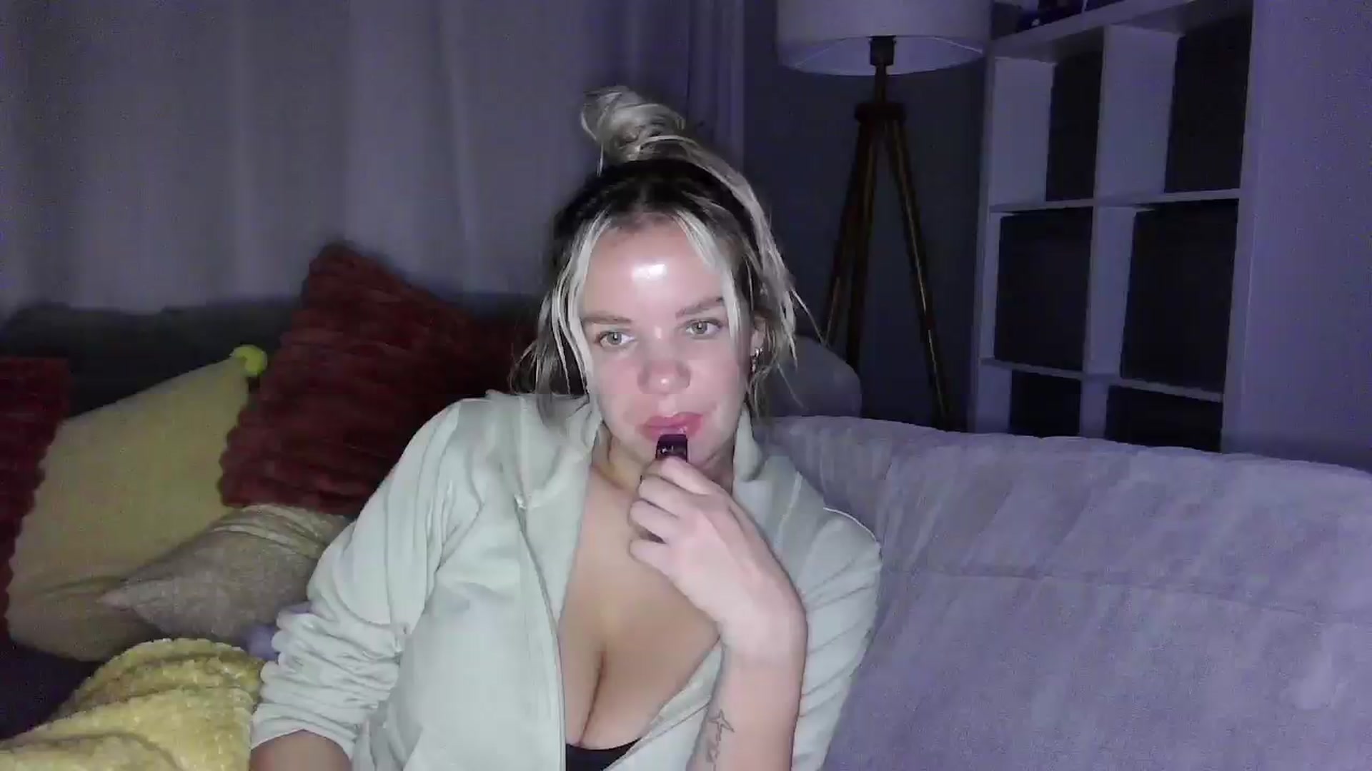 Gallery image thumbnail from BritishGirl's myfreecams stream on, 10/14/2025, 21:54 image 5 of 20