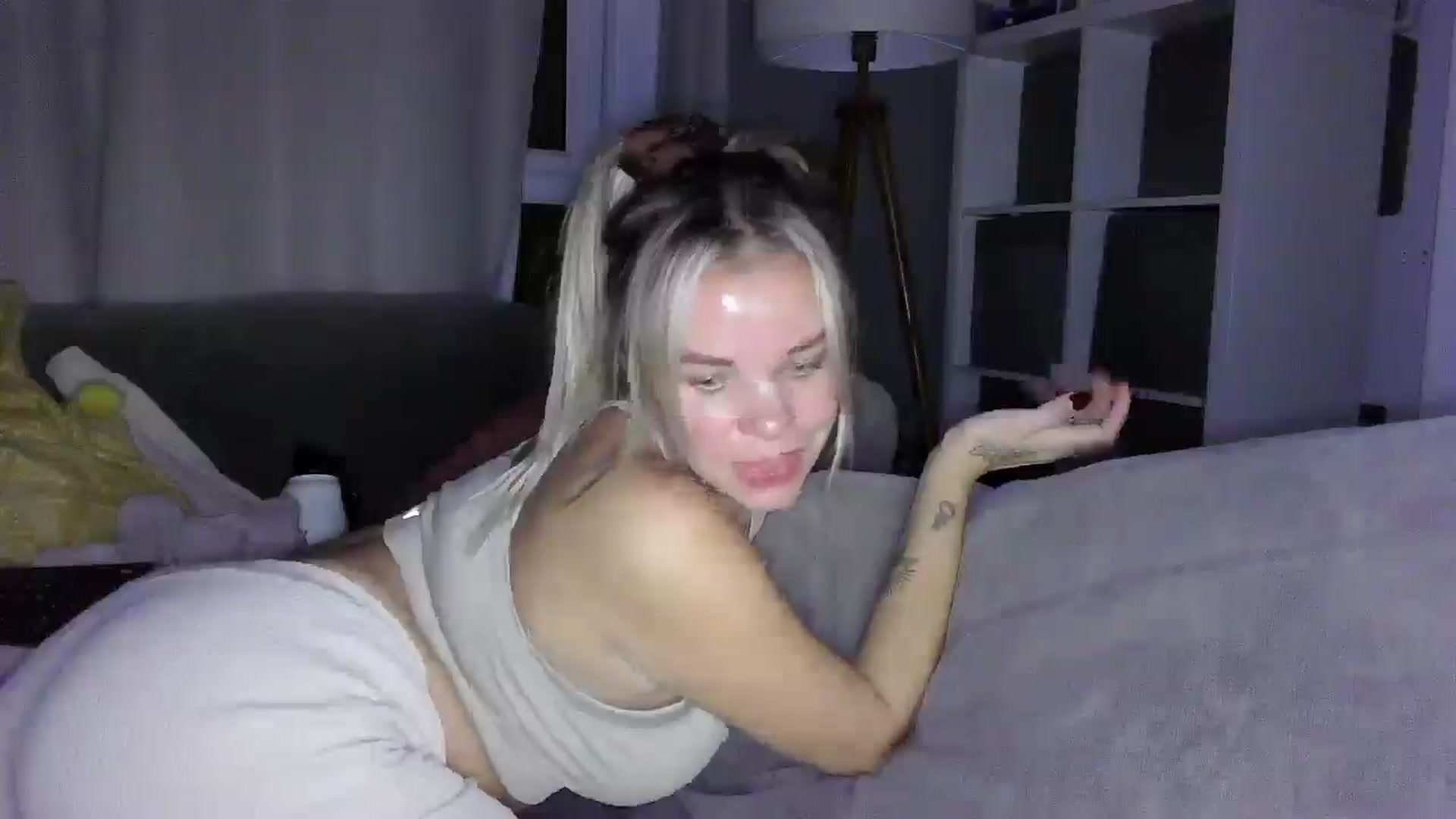 Gallery image thumbnail from BritishGirl's myfreecams stream on, 10/15/2025, 22:26 image 7 of 20