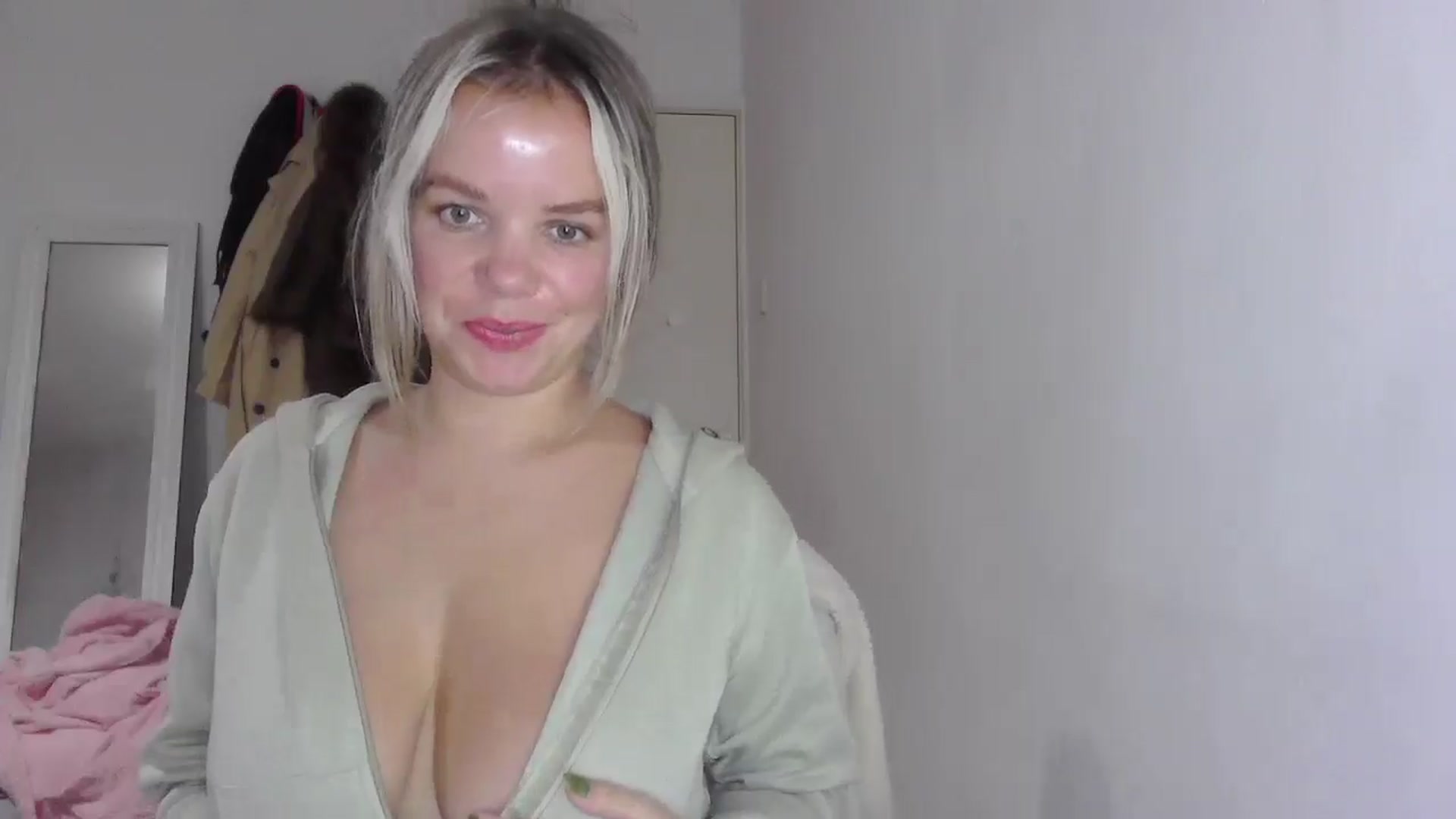 Gallery image thumbnail from BritishGirl's myfreecams stream on, 10/21/2025, 21:13 image 19 of 20