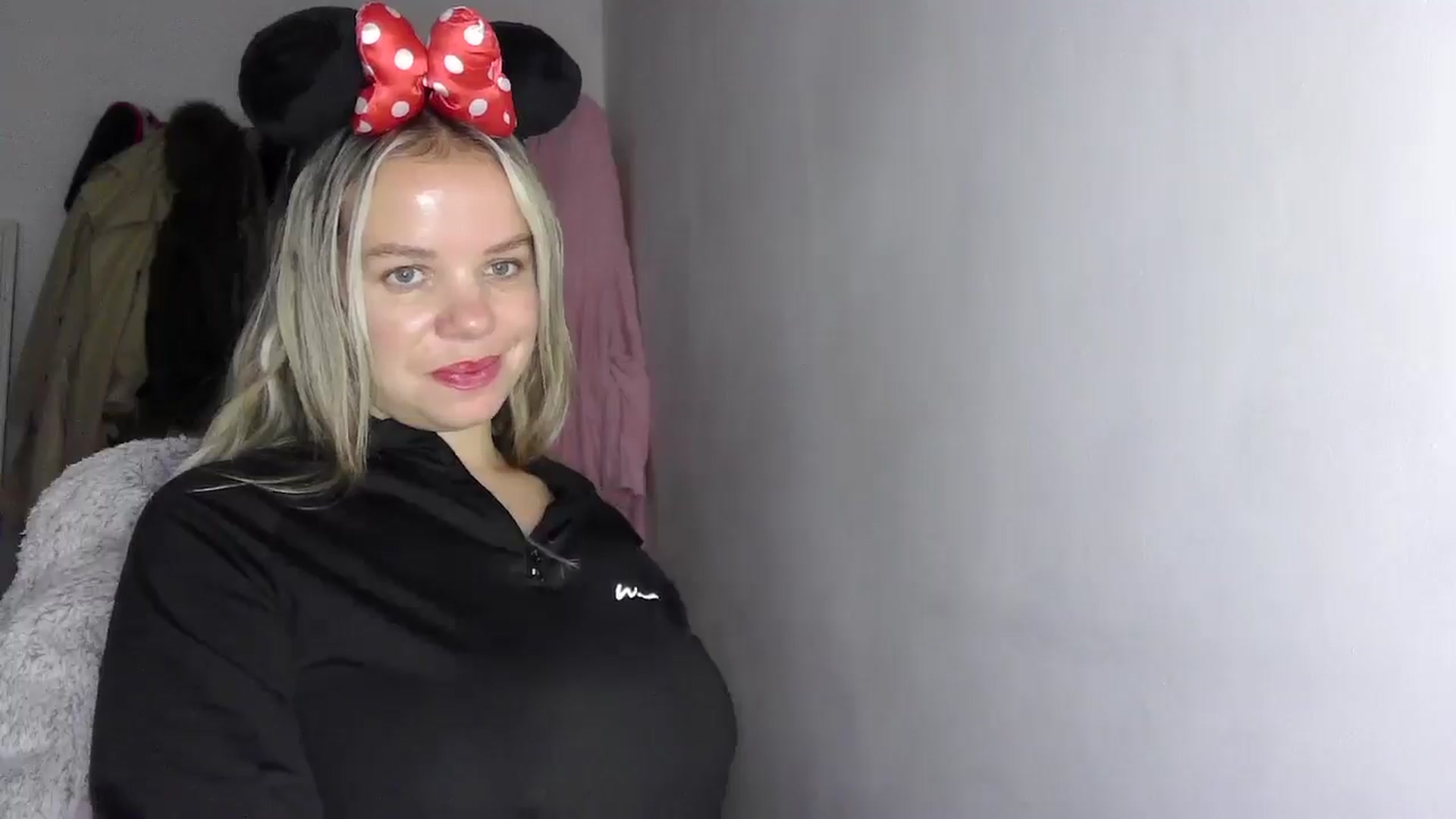 Gallery image thumbnail from BritishGirl's myfreecams stream on, 10/22/2025, 20:20 image 12 of 20