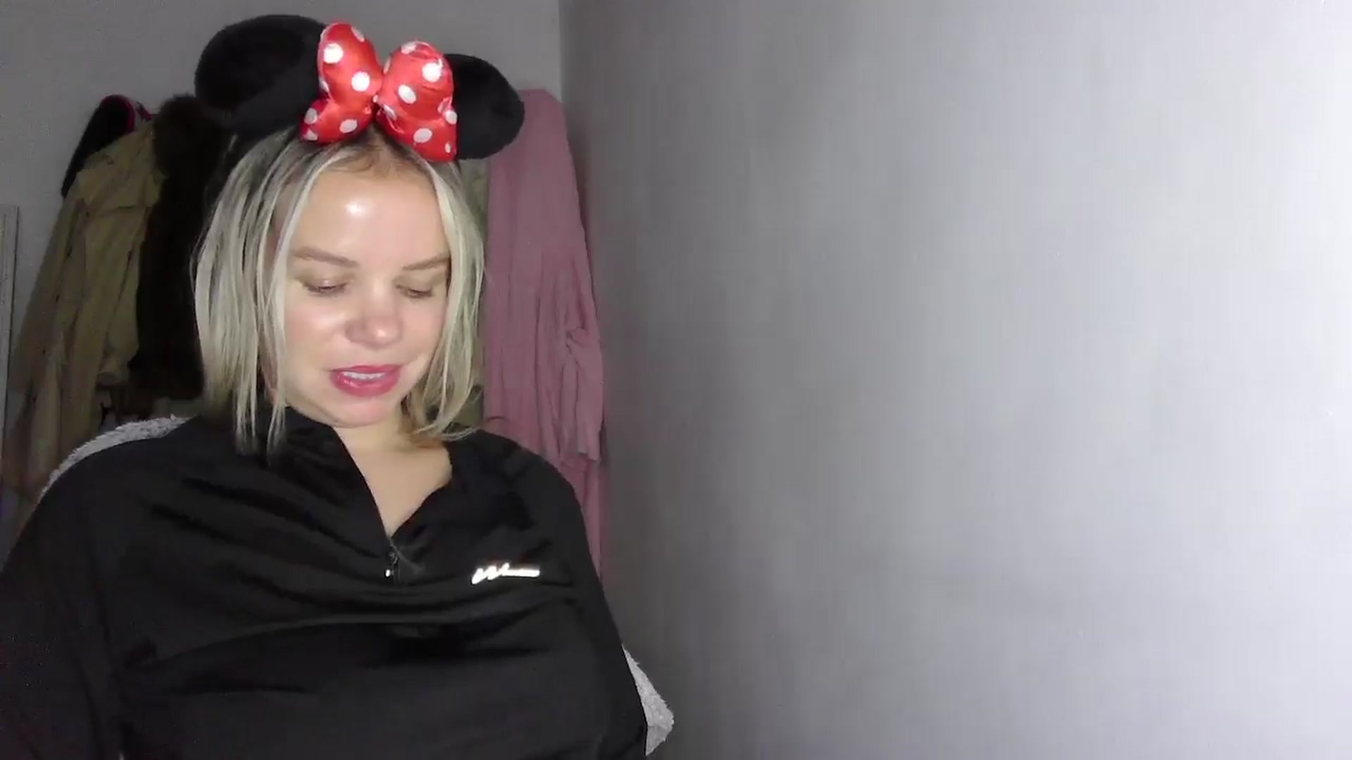 Gallery image thumbnail from BritishGirl's myfreecams stream on, 10/22/2025, 20:20 image 14 of 20