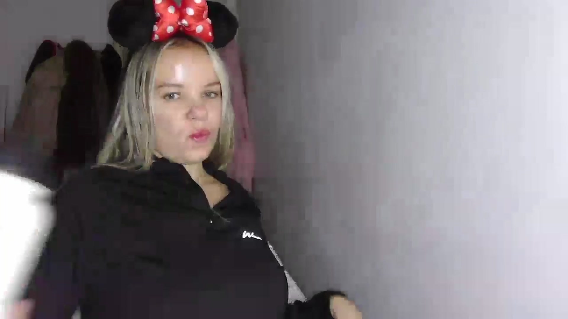 Gallery image thumbnail from BritishGirl's myfreecams stream on, 10/22/2025, 20:20 image 8 of 20