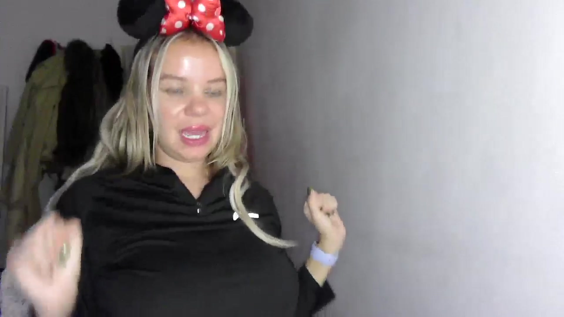 Gallery image thumbnail from BritishGirl's myfreecams stream on, 10/22/2025, 21:00 image 9 of 20