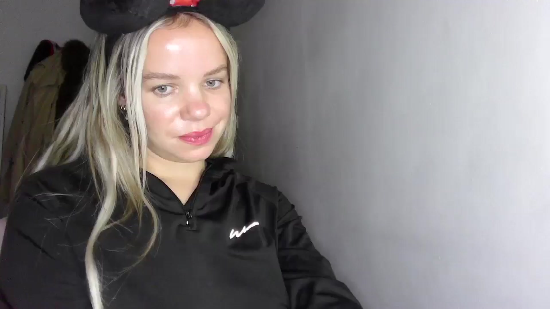 Gallery image thumbnail from BritishGirl's myfreecams stream on, 10/22/2025, 22:00 image 17 of 20