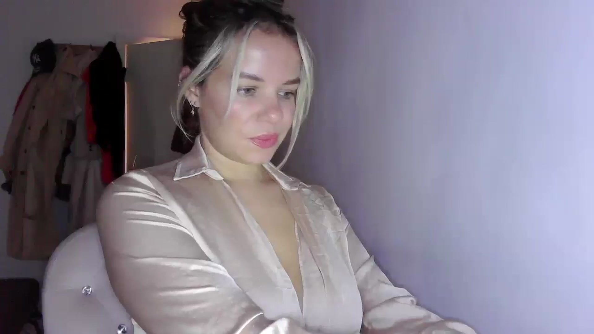 Gallery image thumbnail from BritishGirl's myfreecams stream on, 11/10/2025, 14:25 image 9 of 20