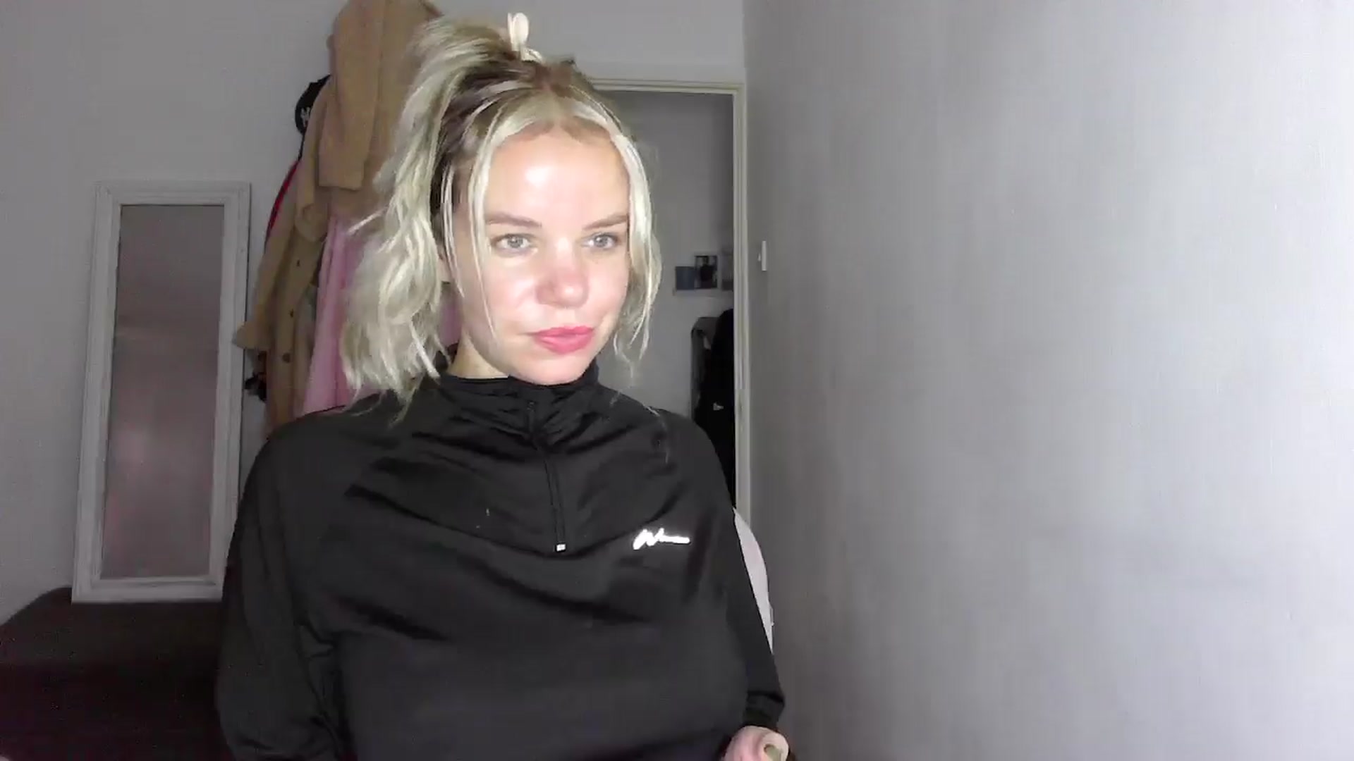 Gallery image thumbnail from BritishGirl's myfreecams stream on, 11/15/2025, 14:37 image 17 of 20
