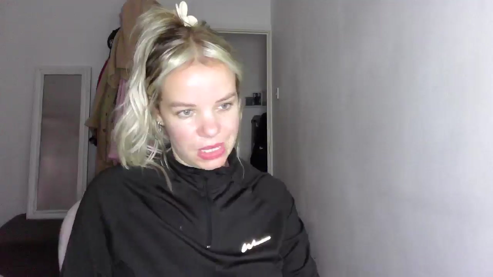 Gallery image thumbnail from BritishGirl's myfreecams stream on, 11/15/2025, 14:37 image 19 of 20