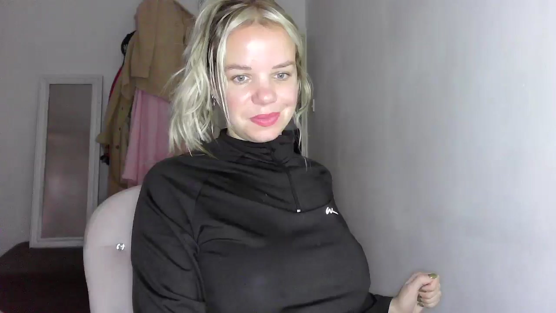 Gallery image thumbnail from BritishGirl's myfreecams stream on, 11/15/2025, 14:37 image 14 of 20