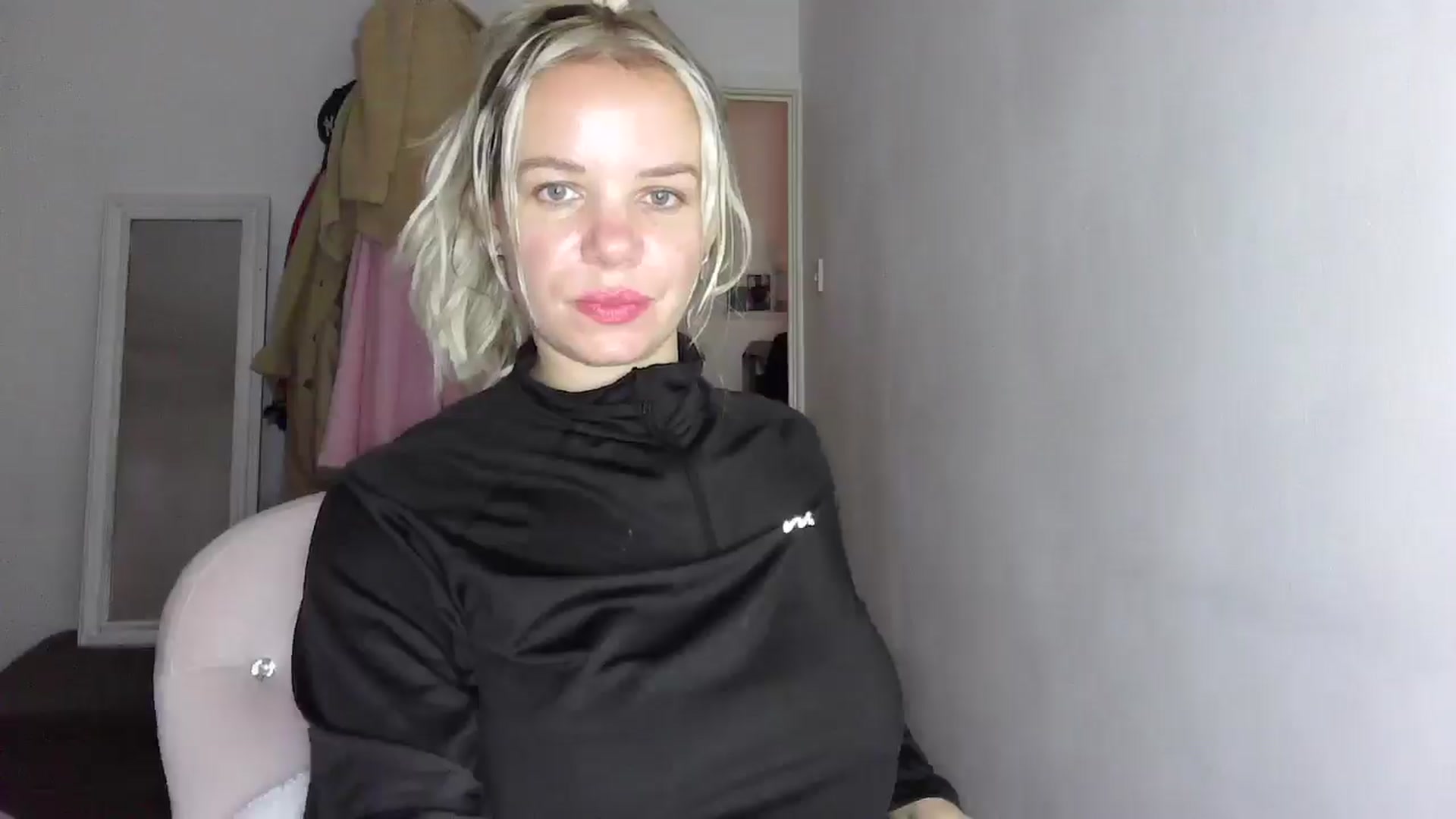 Gallery image thumbnail from BritishGirl's myfreecams stream on, 11/15/2025, 16:14 image 2 of 20