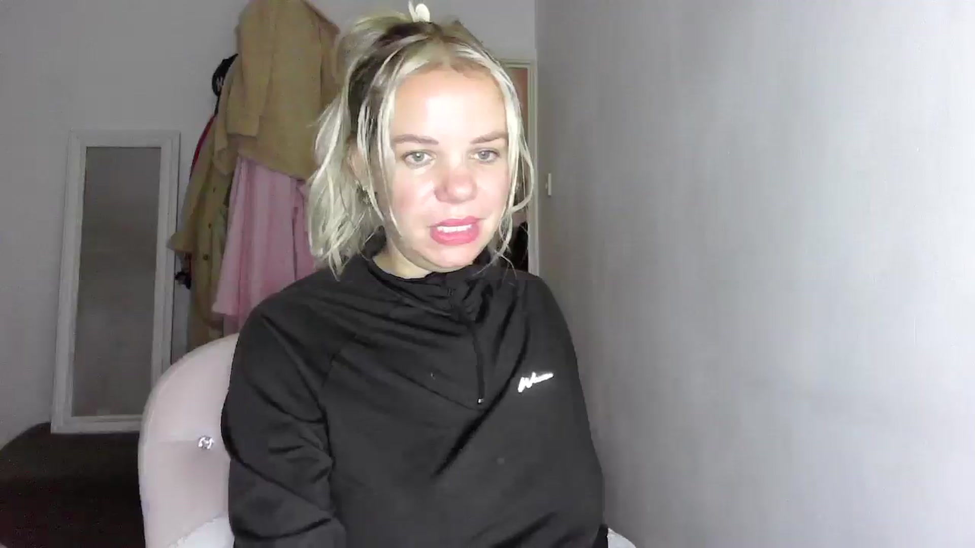 Gallery image thumbnail from BritishGirl's myfreecams stream on, 11/15/2025, 16:14 image 8 of 20