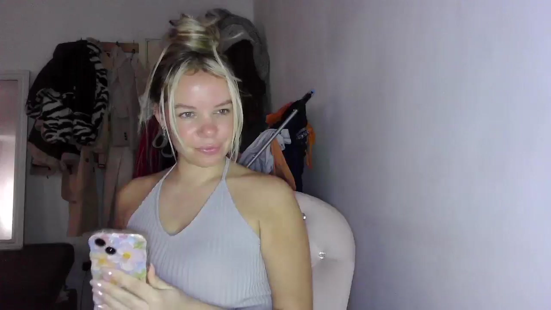 Gallery image thumbnail from BritishGirl's myfreecams stream on, 12/18/2025, 12:37 image 14 of 20