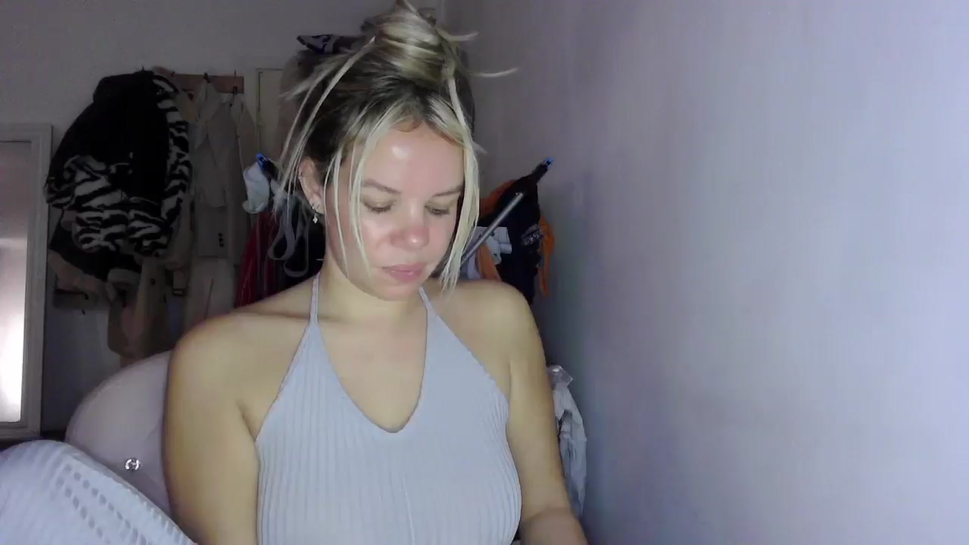 Gallery image thumbnail from BritishGirl's myfreecams stream on, 12/18/2025, 12:37 image 13 of 20