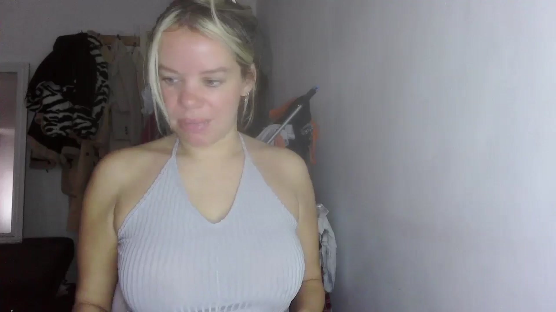 Gallery image thumbnail from BritishGirl's myfreecams stream on, 12/18/2025, 12:37 image 5 of 20