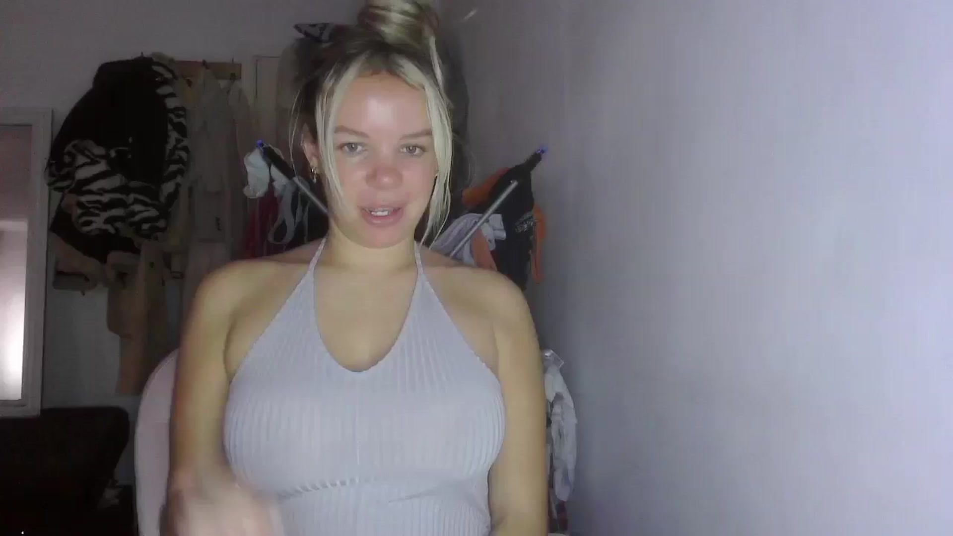 Gallery image thumbnail from BritishGirl's myfreecams stream on, 12/18/2025, 12:37 image 1 of 20