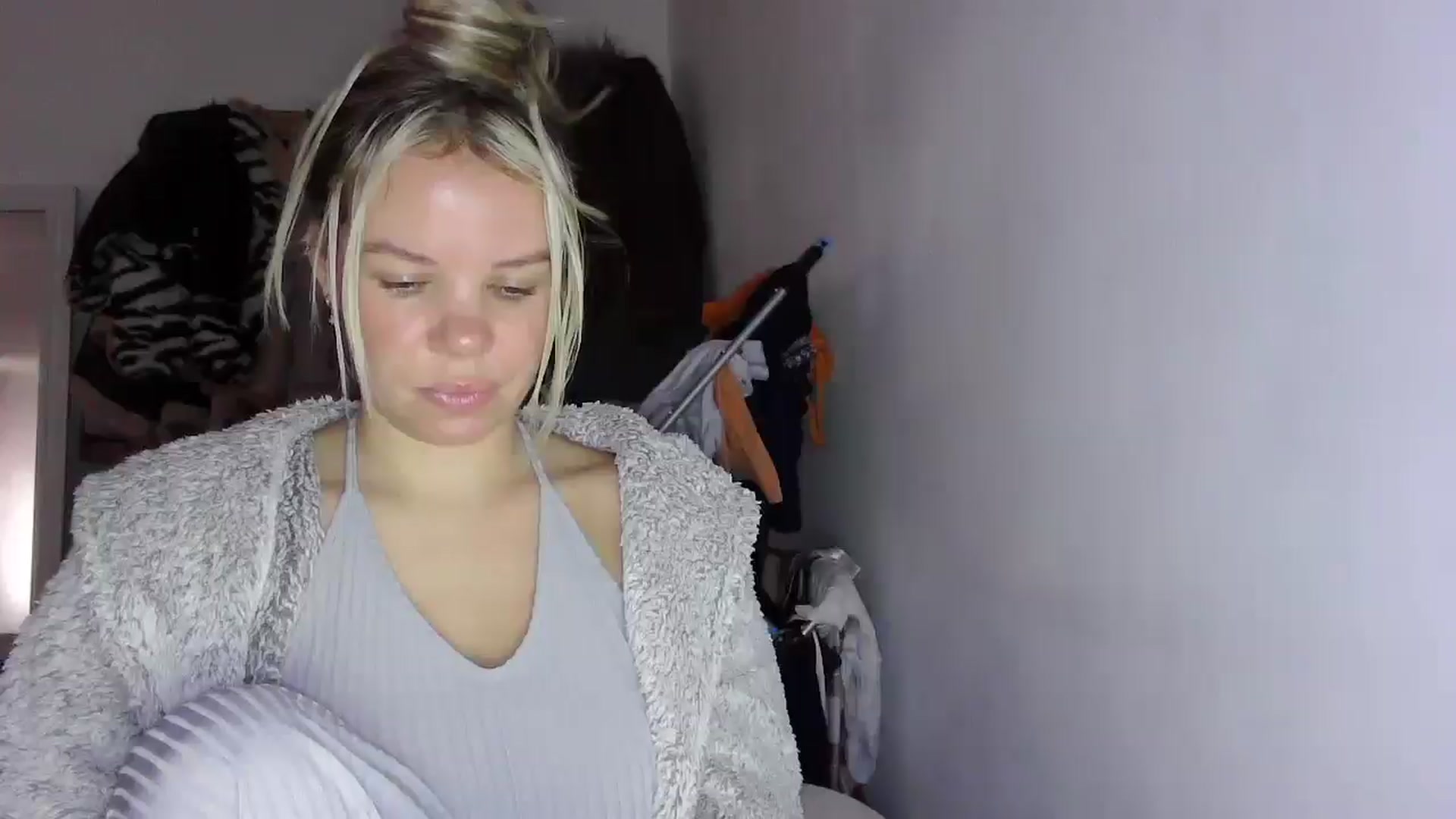 Gallery image thumbnail from BritishGirl's myfreecams stream on, 12/18/2025, 12:37 image 19 of 20