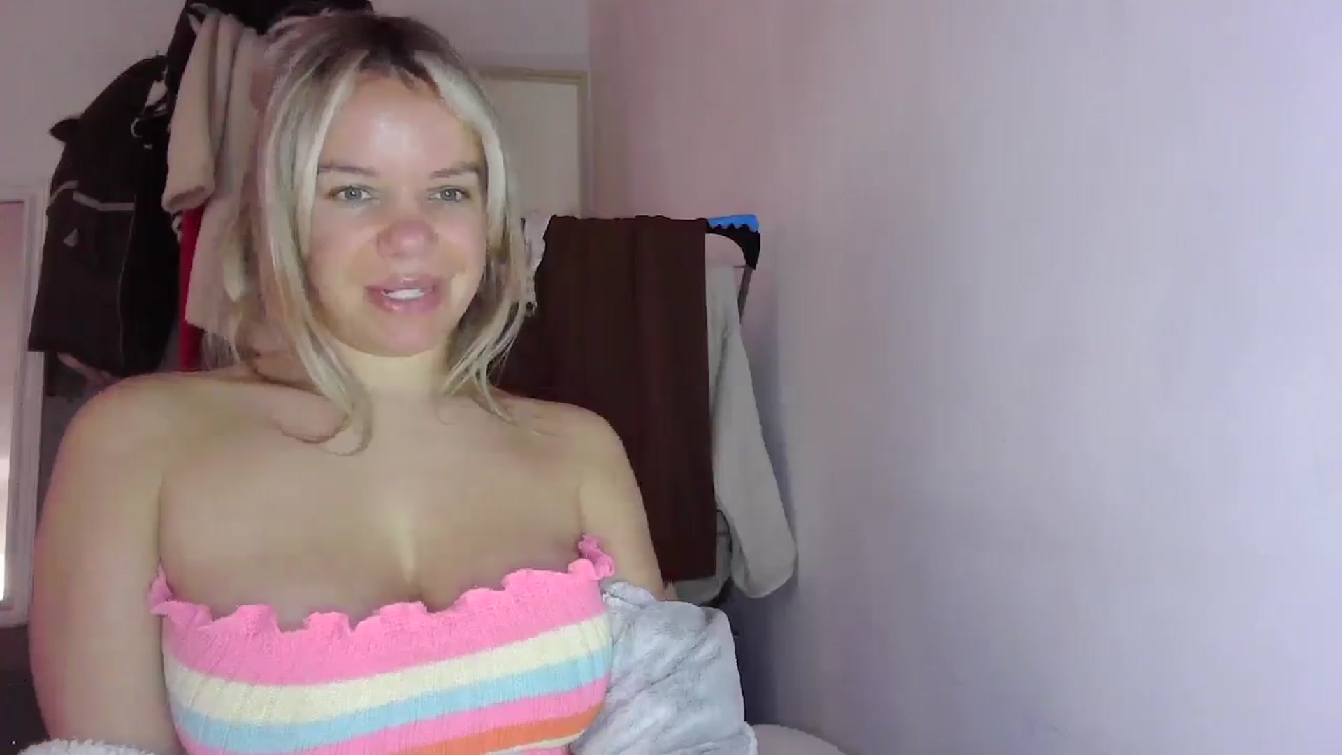 Gallery image thumbnail from BritishGirl's myfreecams stream on, 01/23/2026, 14:11 image 7 of 20
